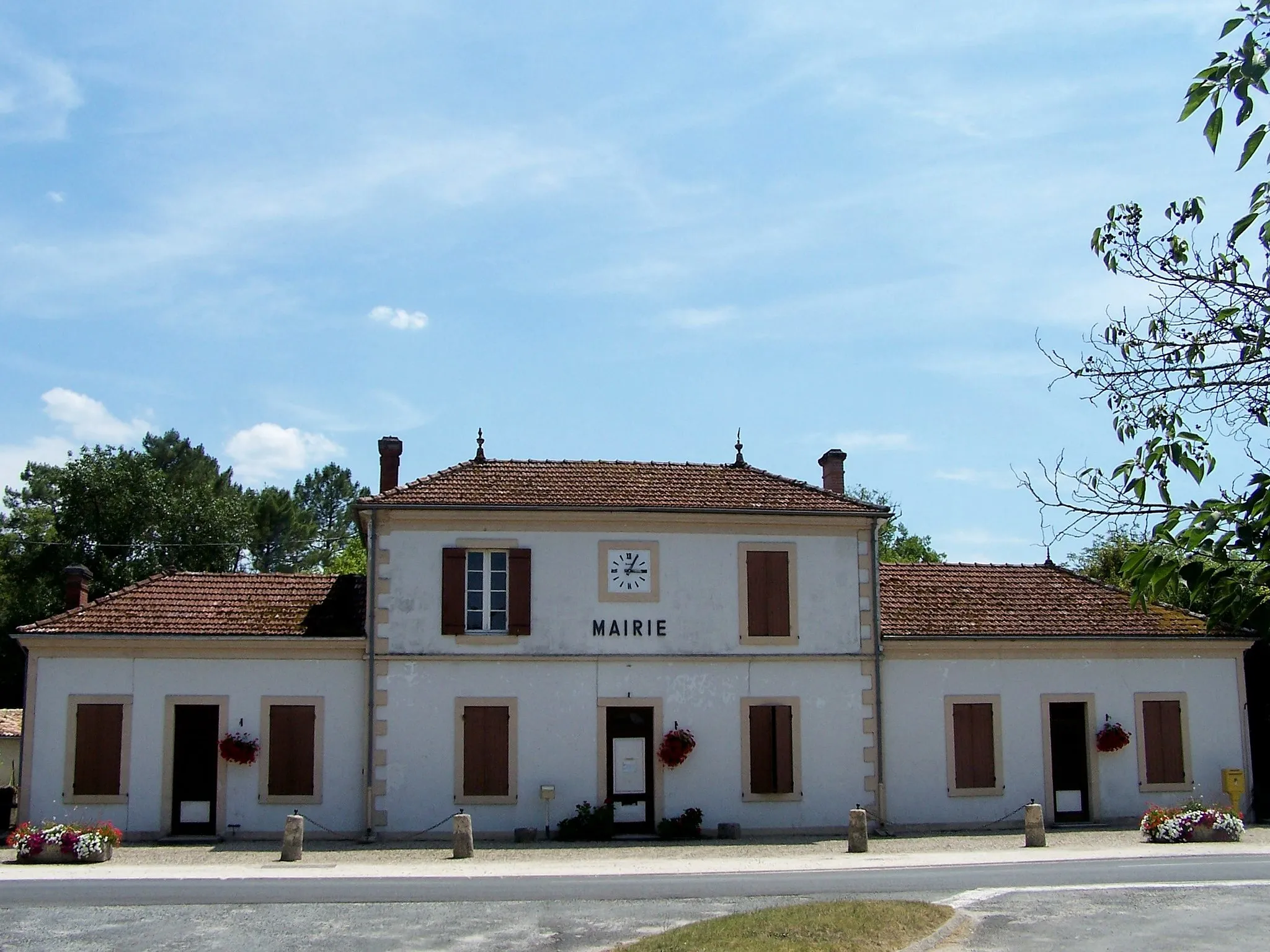 Photo showing: Mairie de Saint-Léger-de-Balson, Gironde