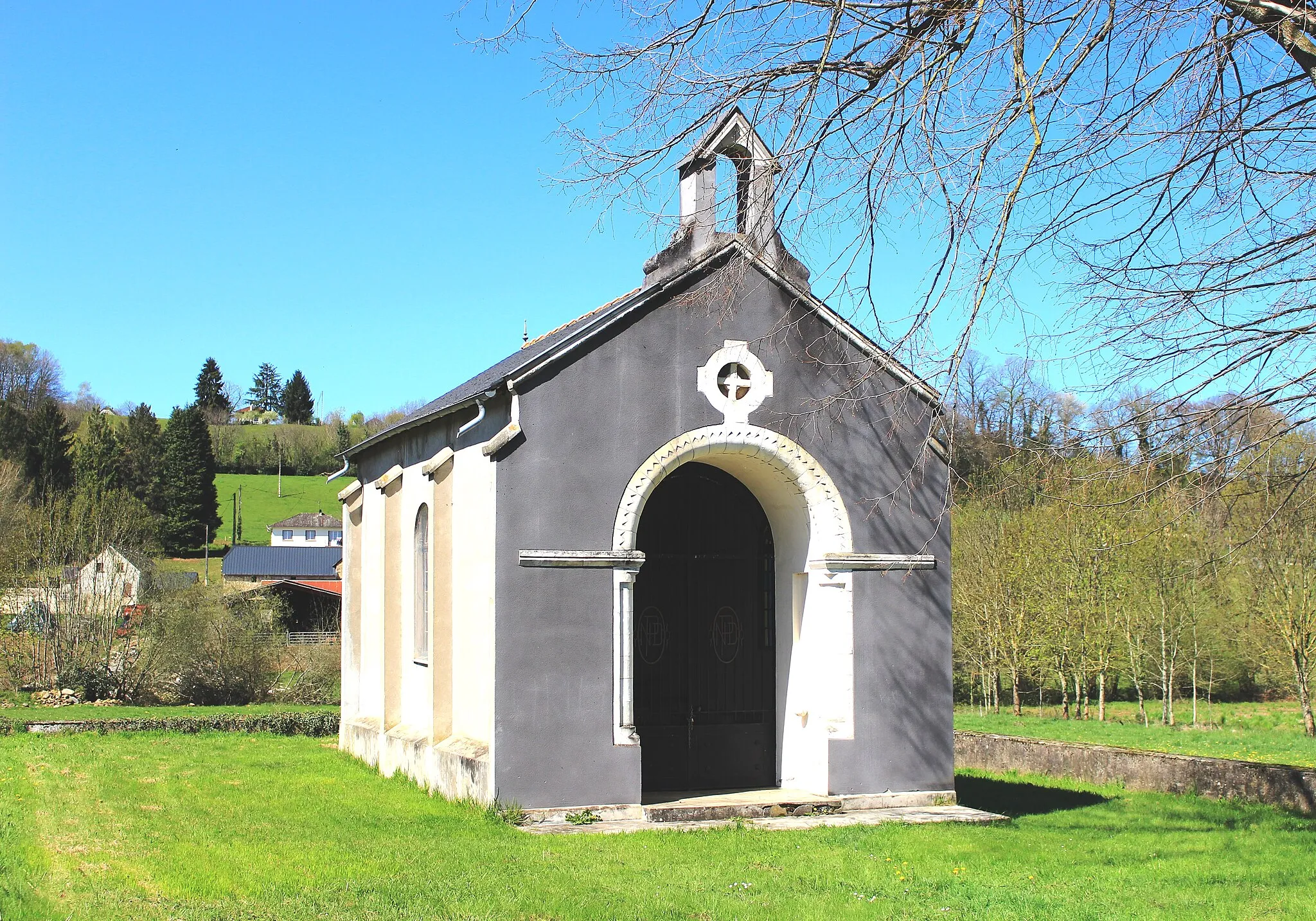 Photo showing: Chapelle Notre-Dame-de-Piétat de Lamarque-Pontacq (Hautes-Pyrénées)