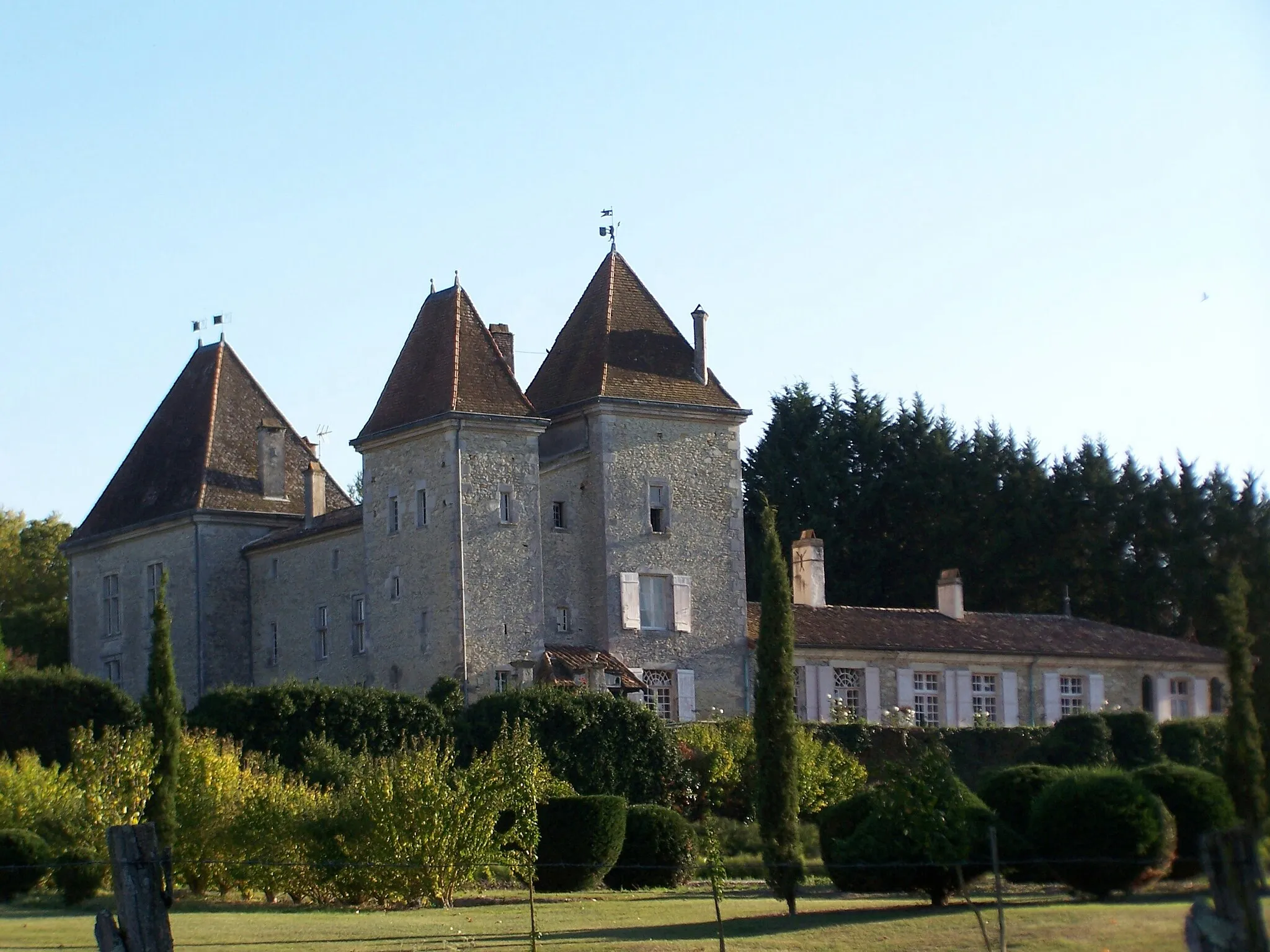 Photo showing: Malvirade castle in Grézet-Cavagnan (Lot-et-Garonne, France)