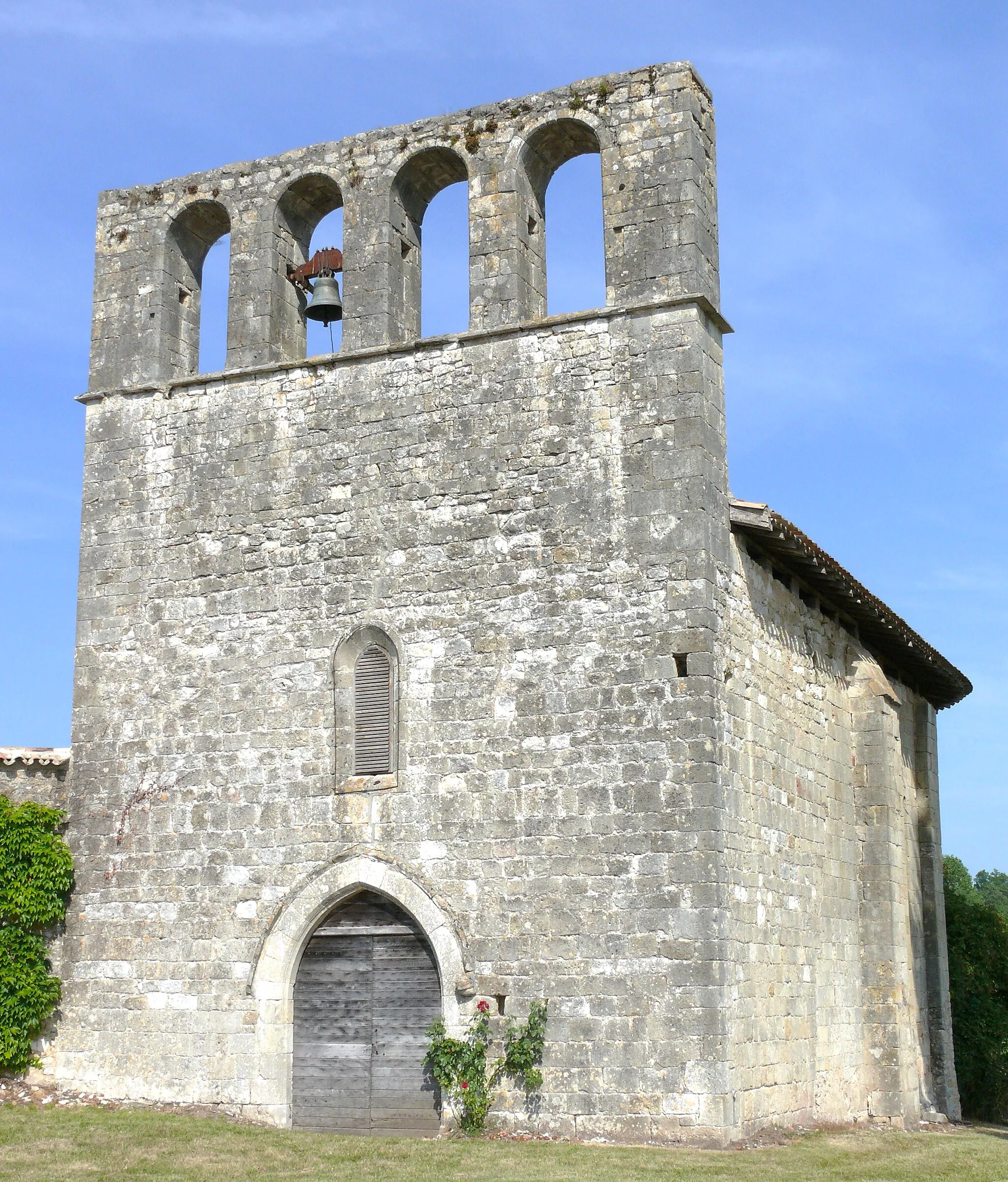 Photo showing: Laussou - Eglise Saint-Pierre - Ensemble