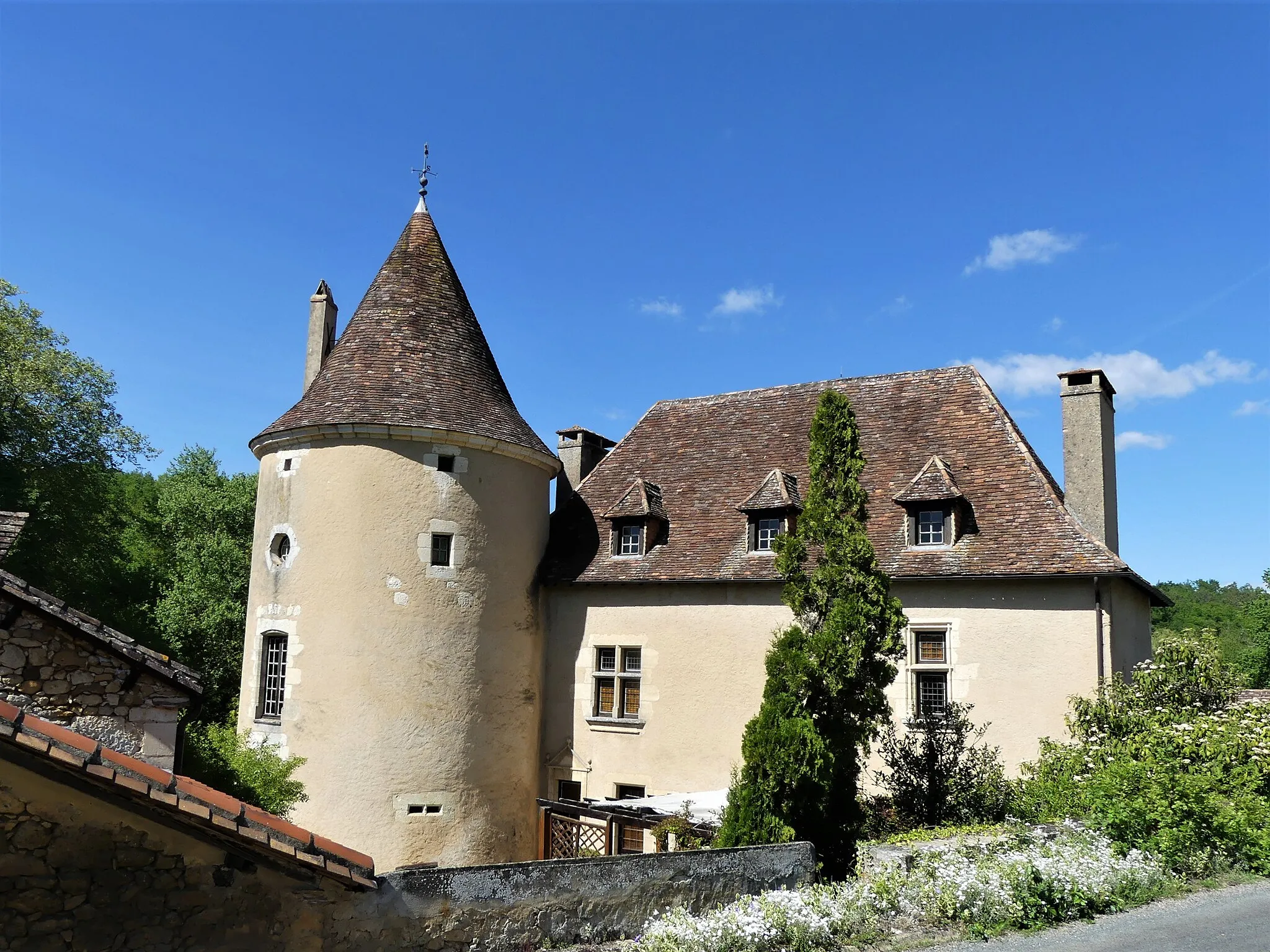 Photo showing: Le castel de Pomport, Beauregard-et-Bassac, Dordogne, France.