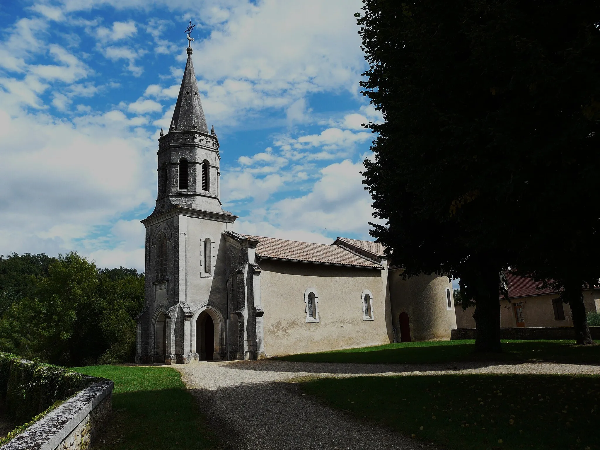 Photo showing: L'église Saint-Côme et Saint-Damien, Bourgnac, Dordogne, France