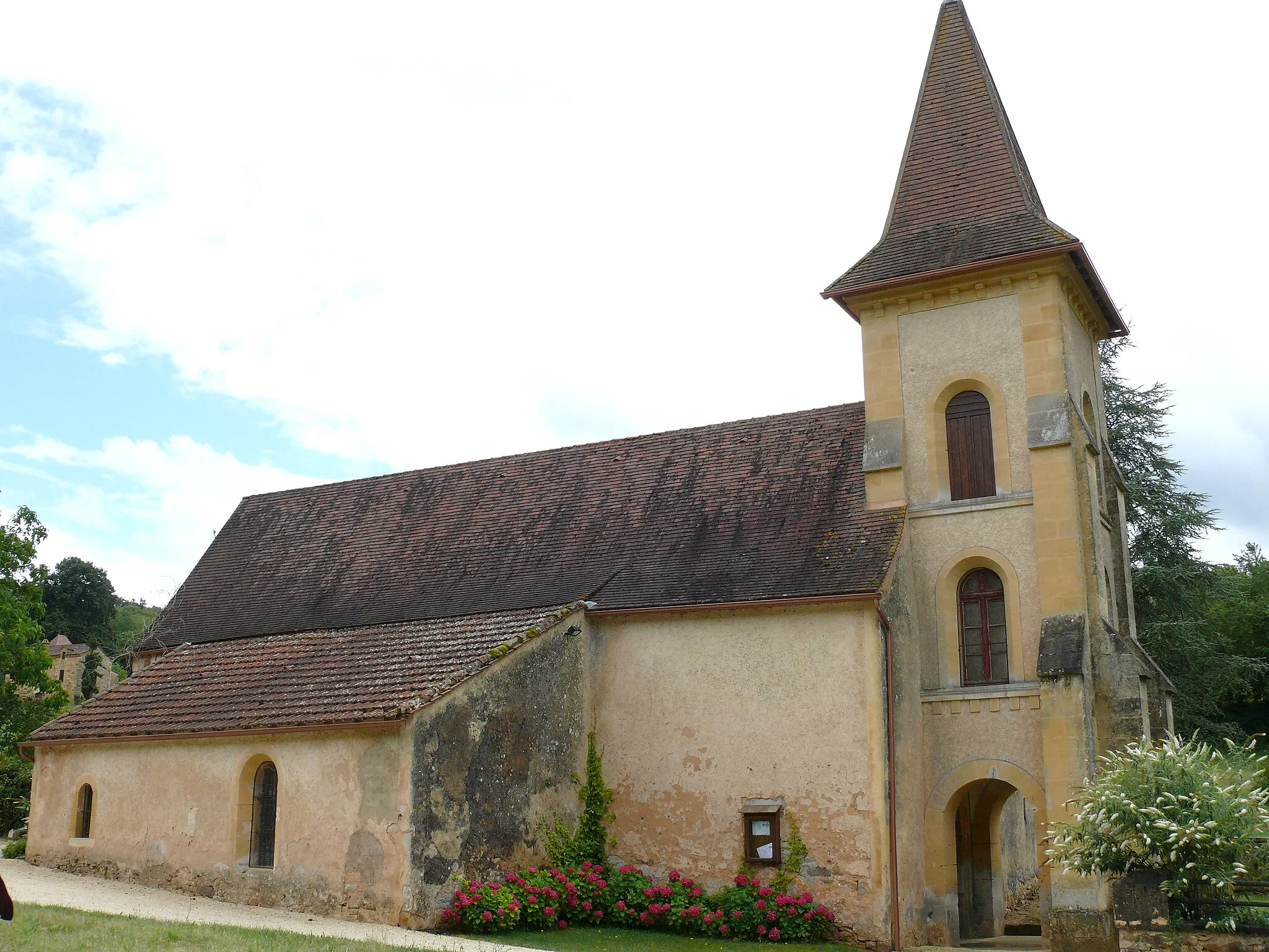 Photo showing: Saint-Amand-de-Belvès - Eglise Saint-Amand
