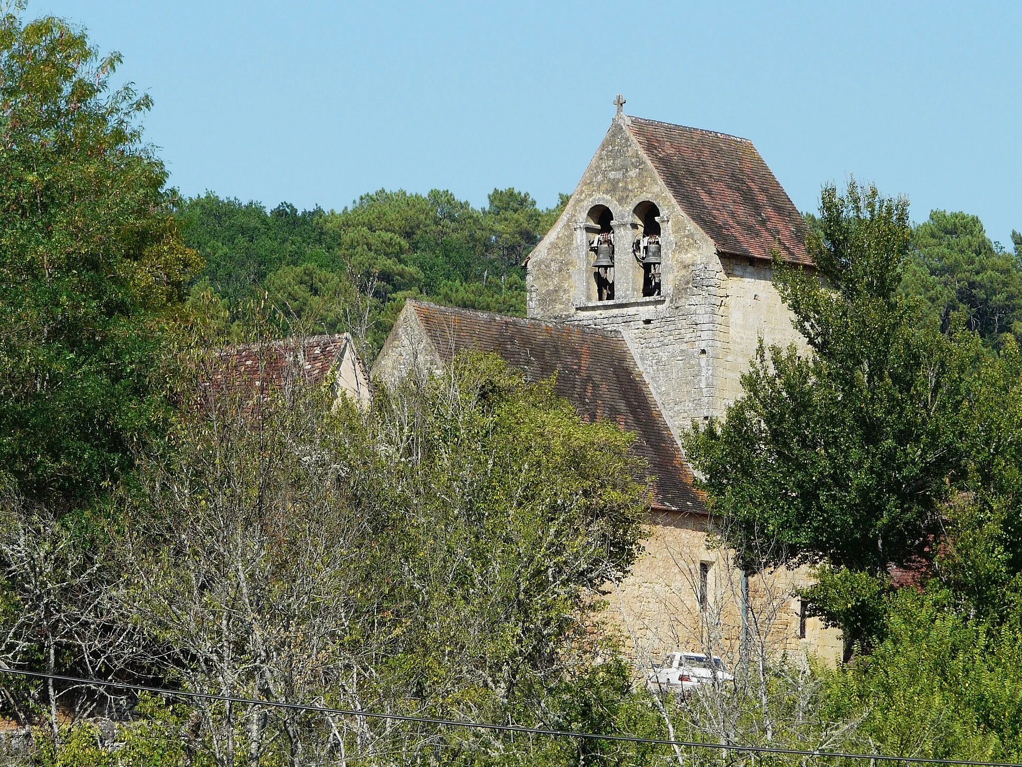 Photo showing: L'église Saint-Denys de Savignac-de-Miremont, Dordogne, France.