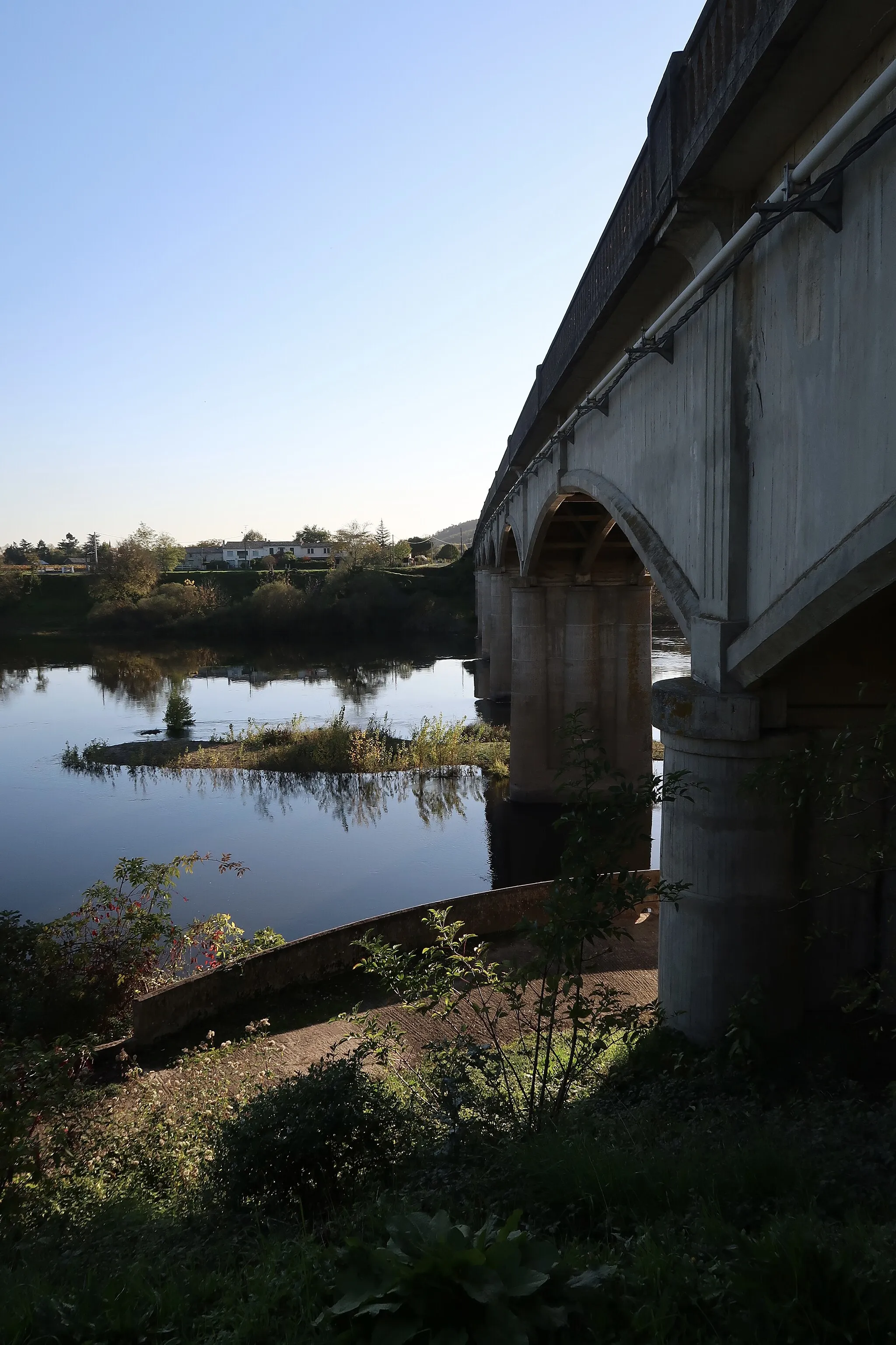 Photo showing: Pont du Fleix (Dordogne).