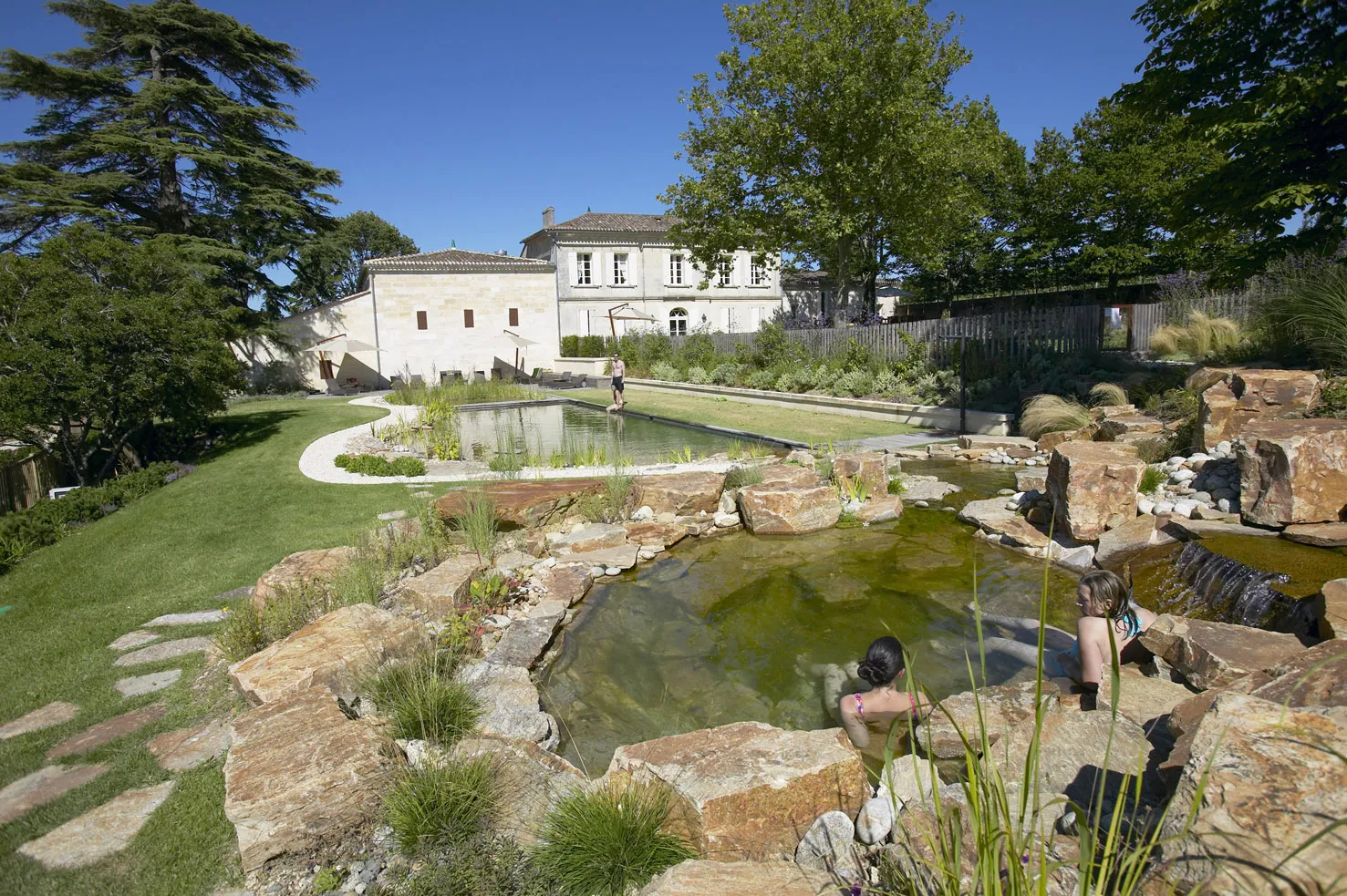 Photo showing: Natural swimming pool at Chateau and Relais de Franc Mayne