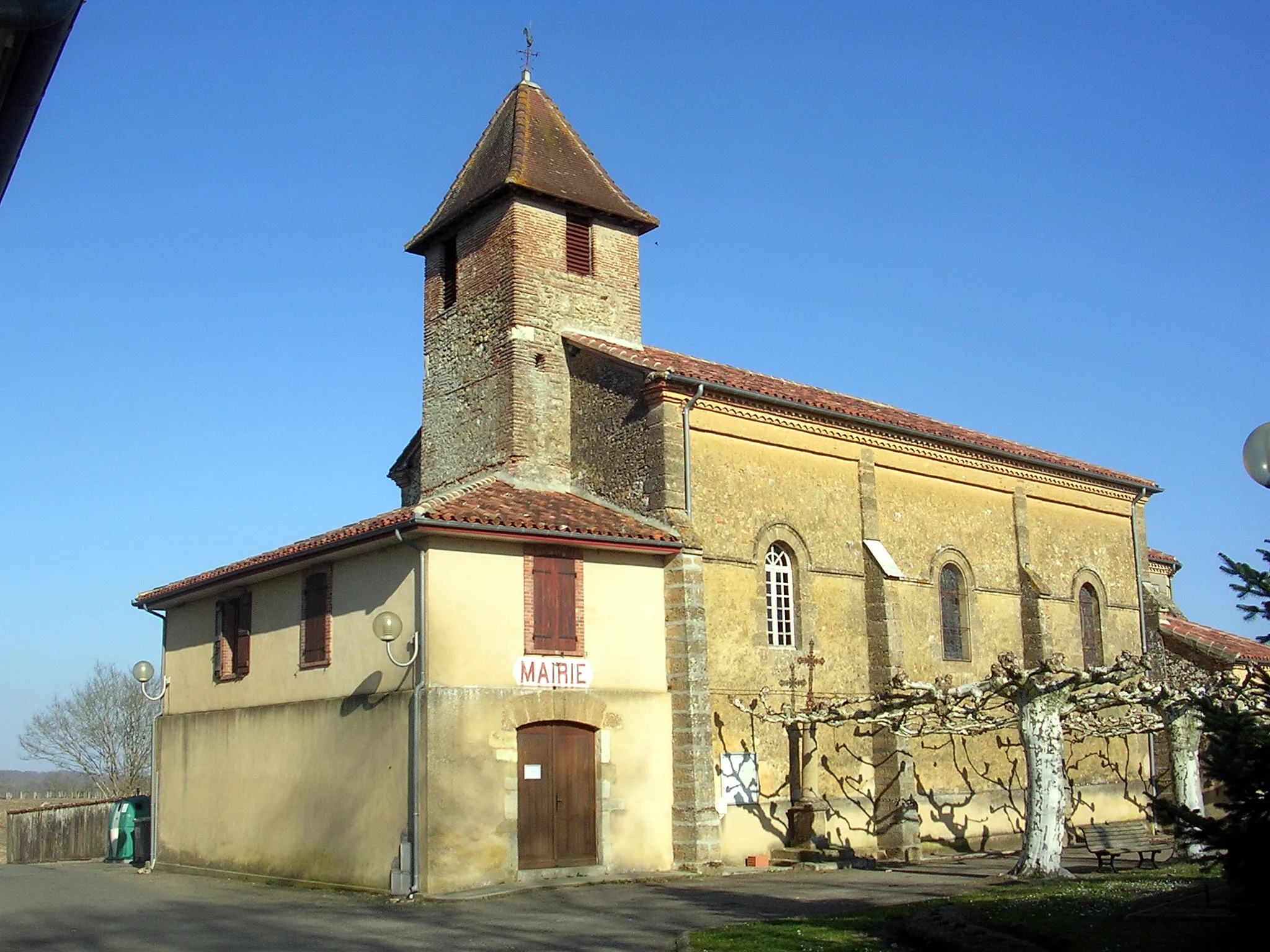 Photo showing: Arthez-d'Armagnac, église et mairie, département français des Landes