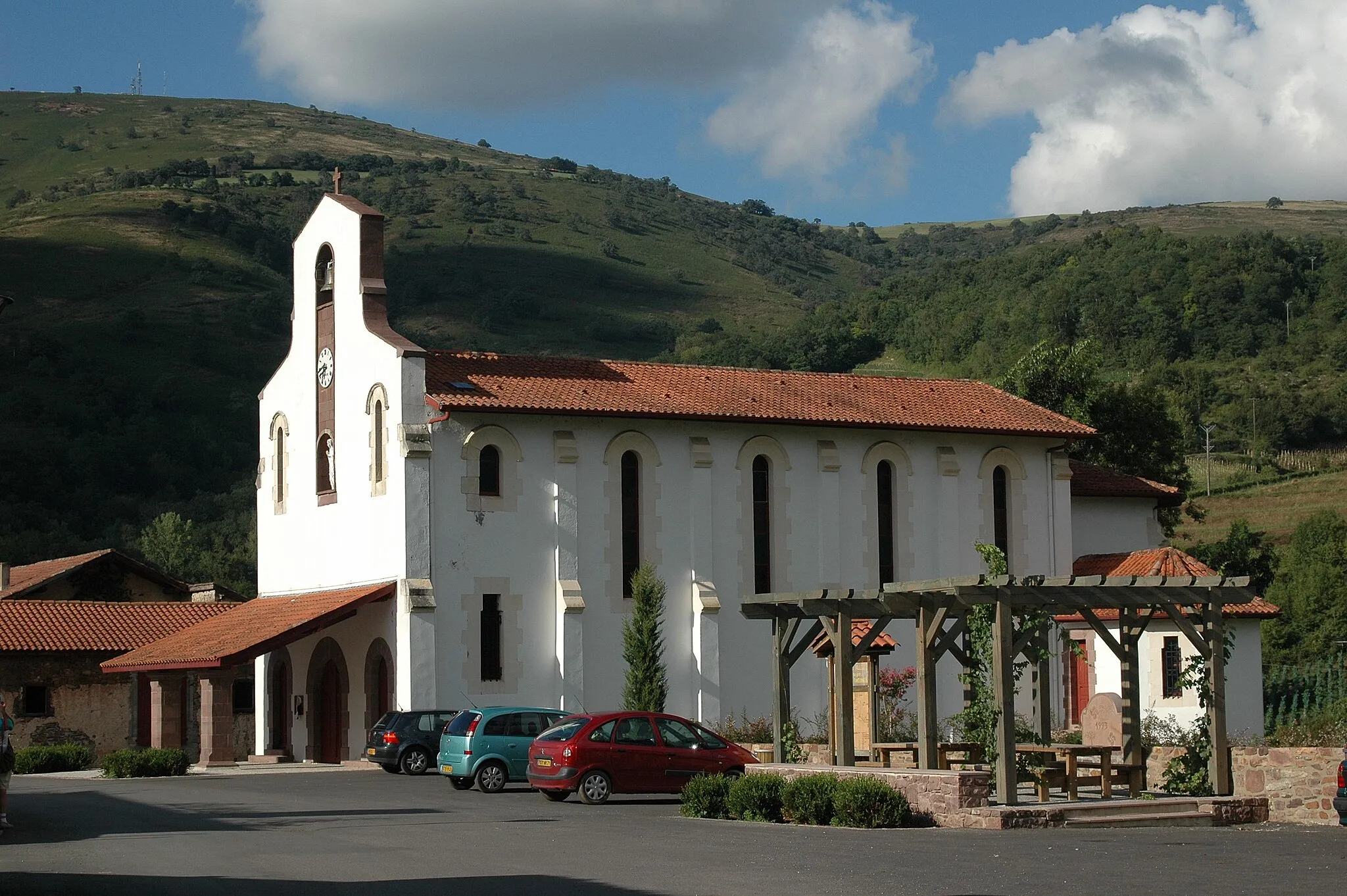 Photo showing: Irouléguy, l'église Saint-Vincent (1912). Photo prise le 03/08/06 par Harrieta171