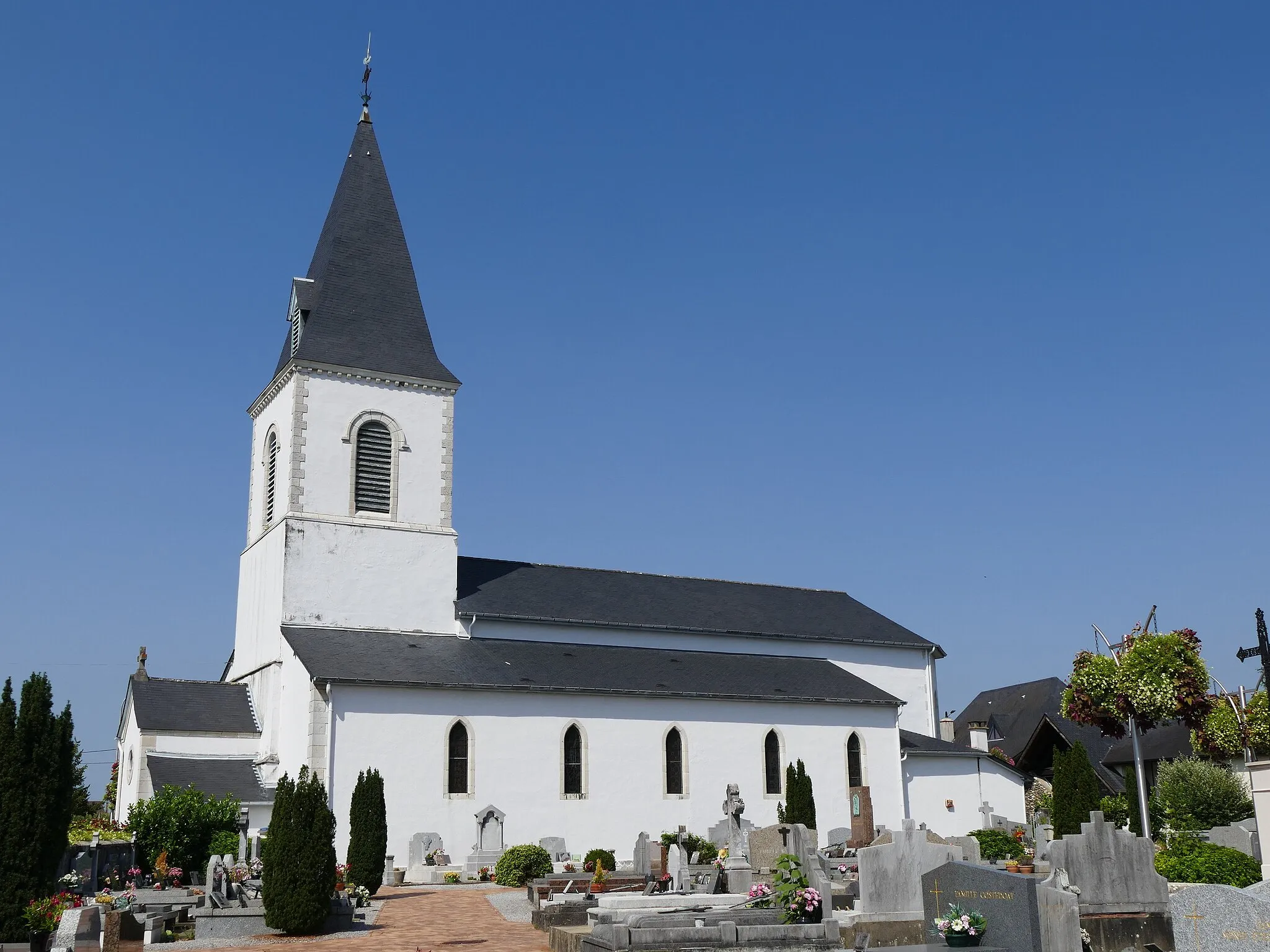 Photo showing: Saint-Martin's church in Lacq (Pyrénées-Atlantiques, Nouvelle-Aquitaine, France).