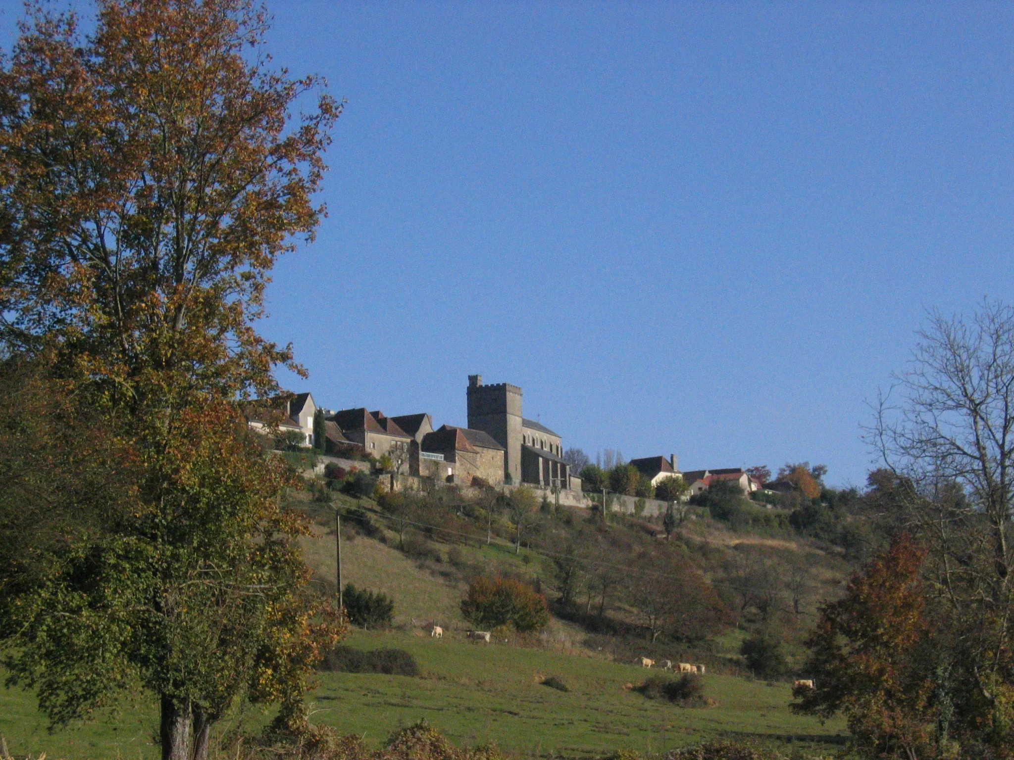 Photo showing: Village de Lagor dans les Pyrénées-Atlantiques.