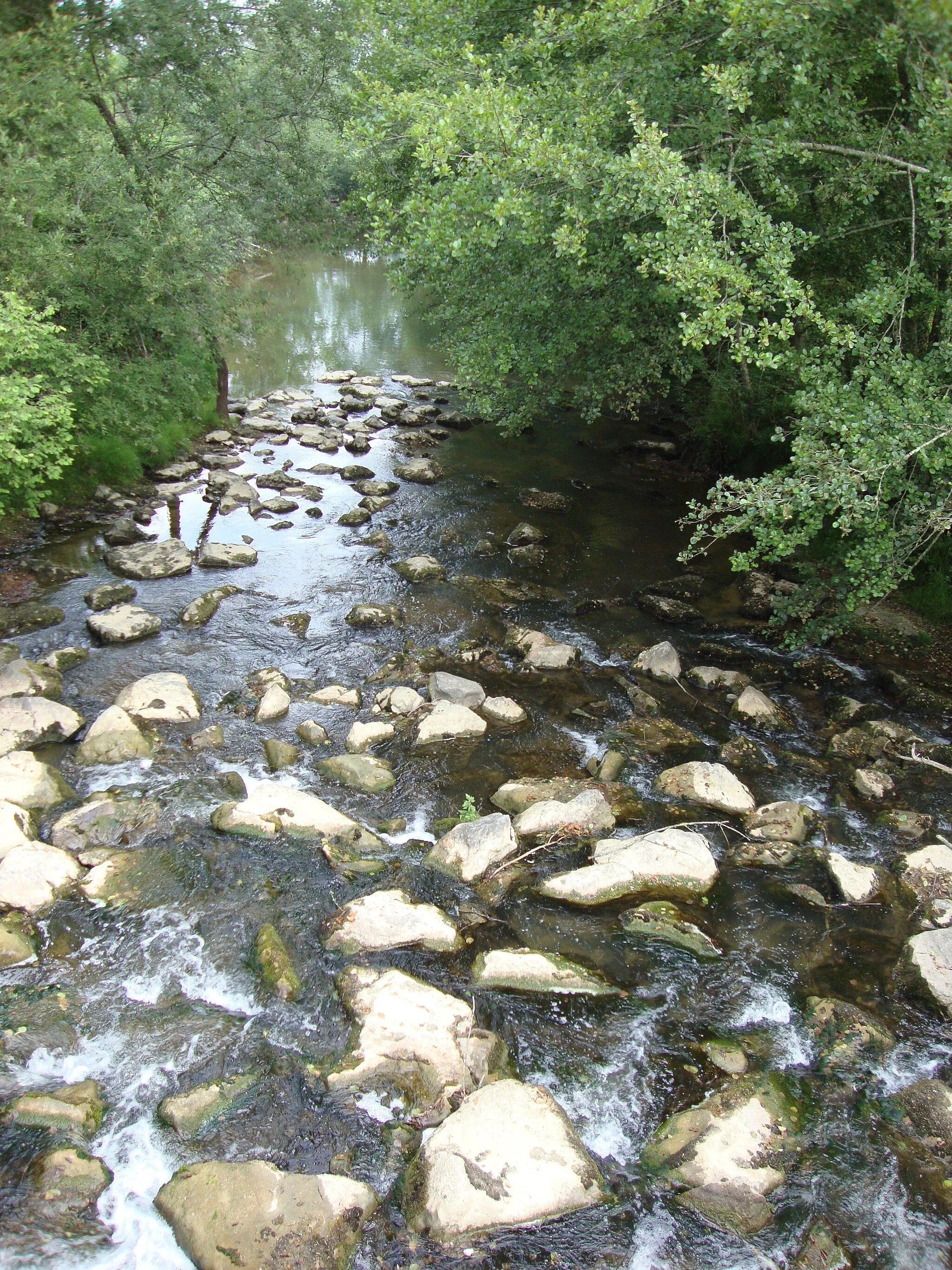 Photo showing: Lacommande (Pyr-Atl, Fr) Baïse de Lasseube