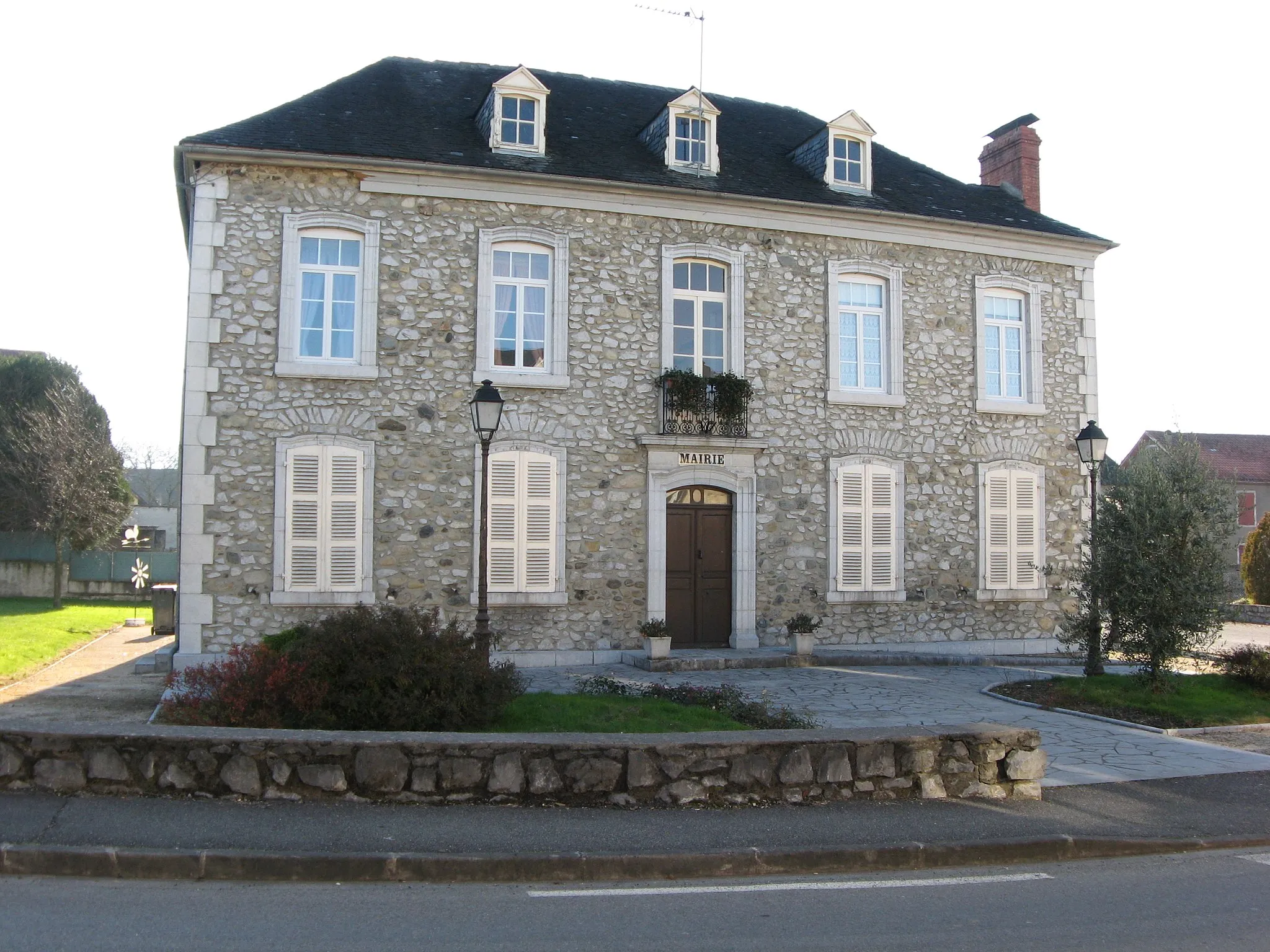 Photo showing: Mairie de Buzy (Pyrénées-Atlantiques) (Pyrénées).