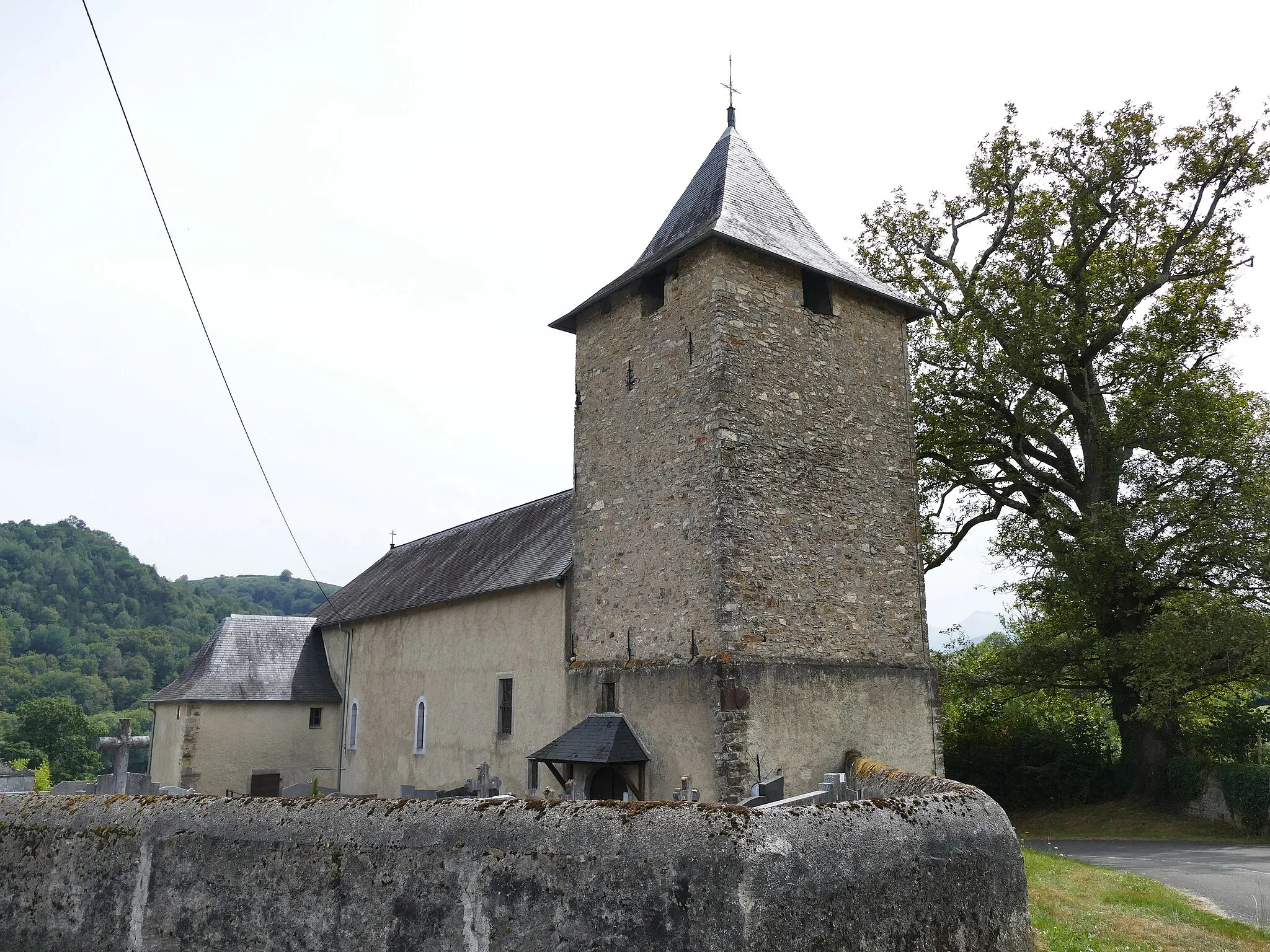 Photo showing: Saint-Barthelemy's church of Féas in Ance Féas (Pyrénées-Atlantiques, Nouvelle-Aquitaine, France).