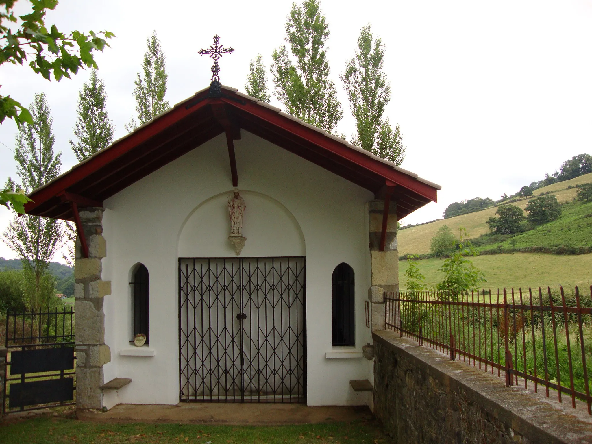 Photo showing: Hélette (Pyr-Atl, Fr)  St.Vincent chapel, outside the village.