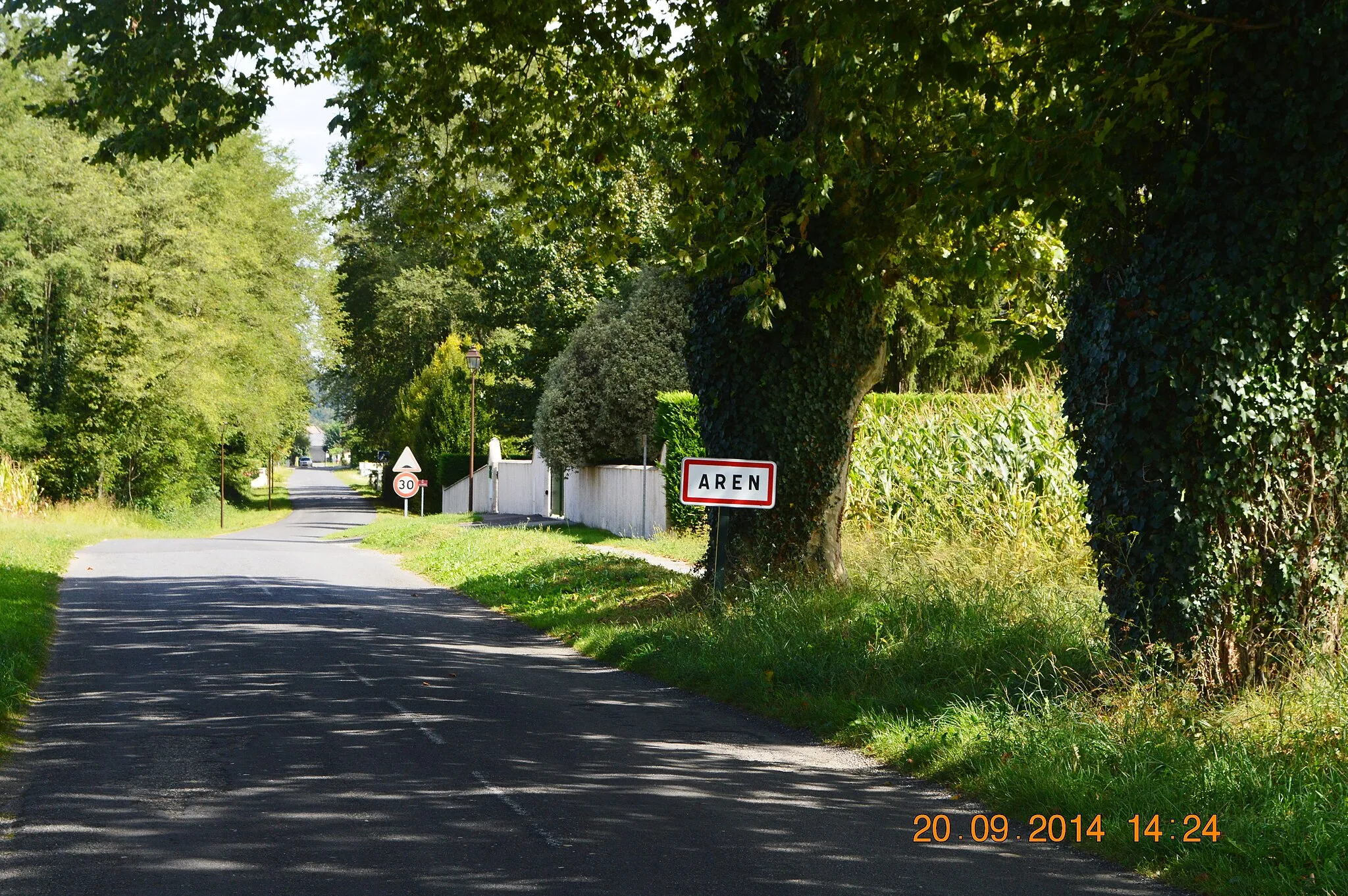 Photo showing: The Entrance to Aren