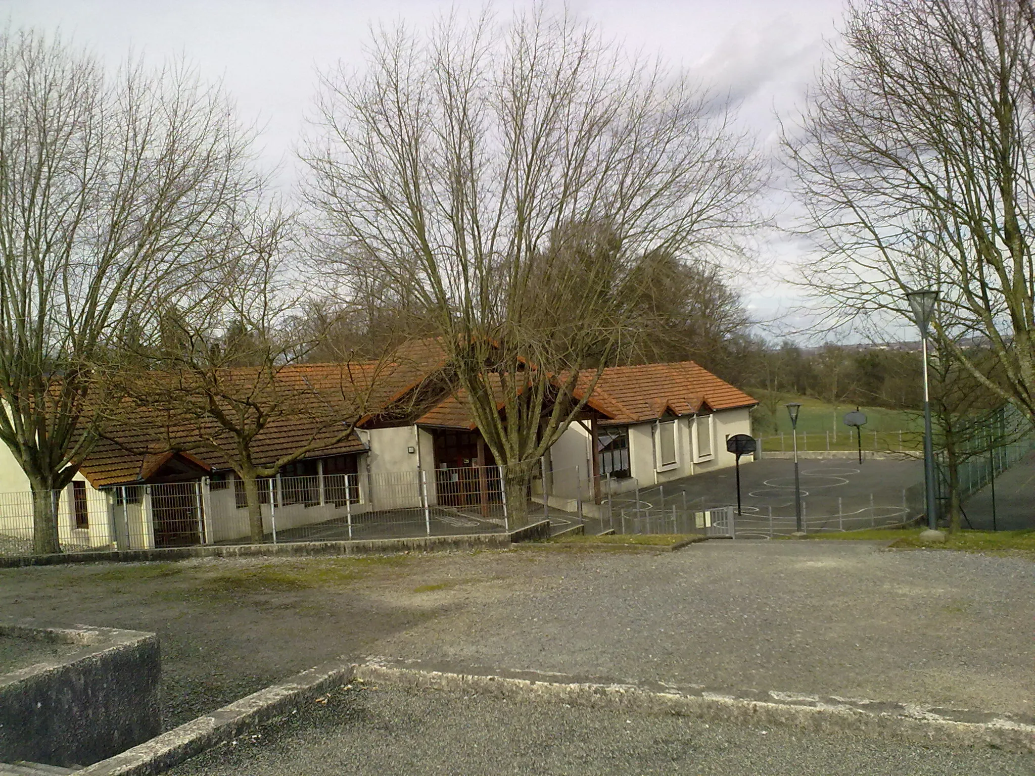 Photo showing: Ecole de Bernadets