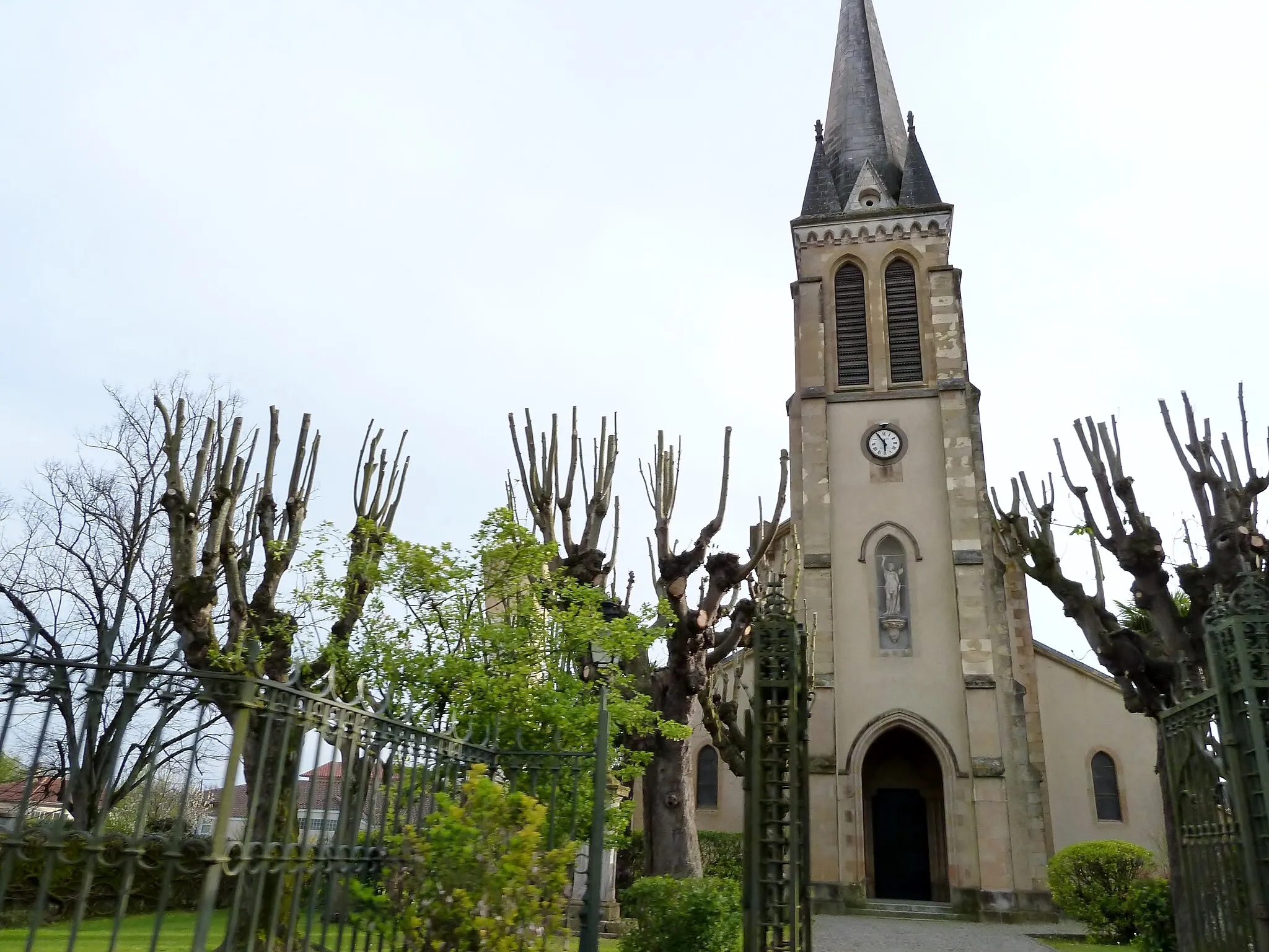 Photo showing: Église de Garlin