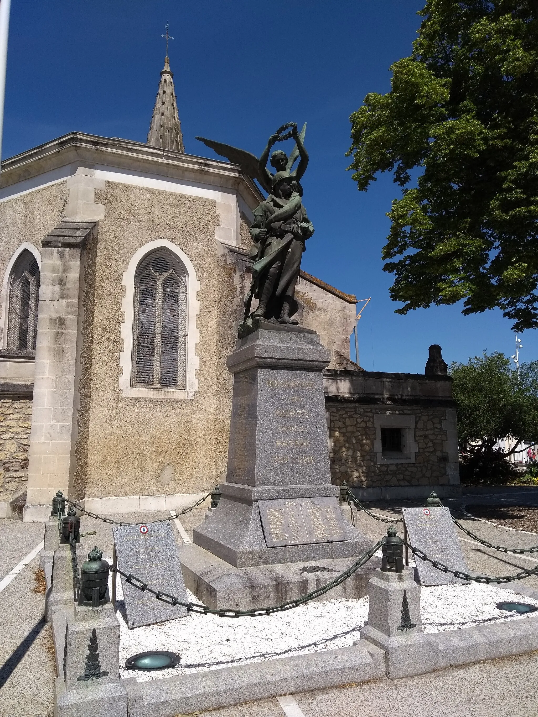 Photo showing: Monument aux Morts de Biscarosse (bourg)