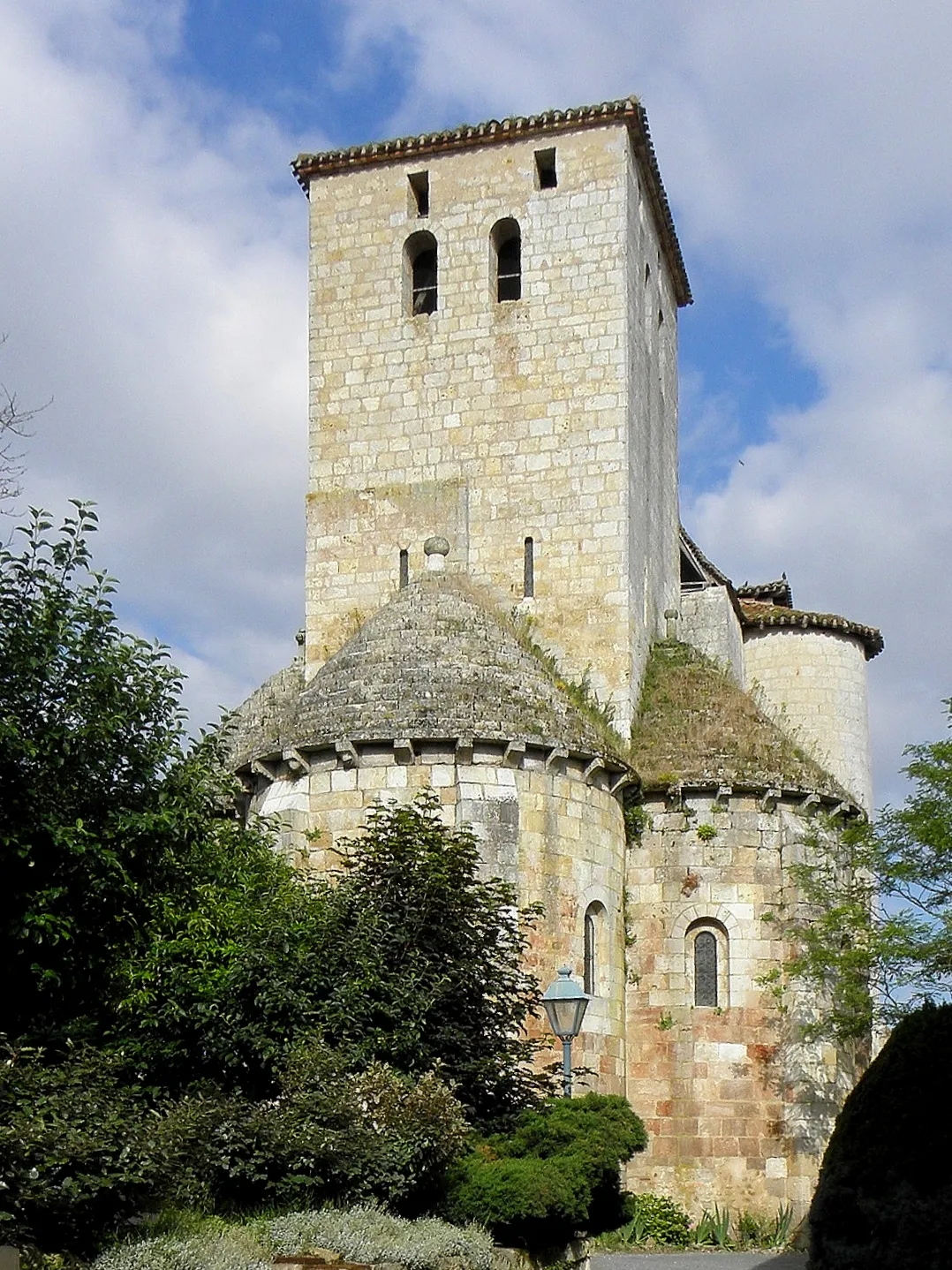 Photo showing: Église Sainte-Marie d'Aubiac (47). Chevet.