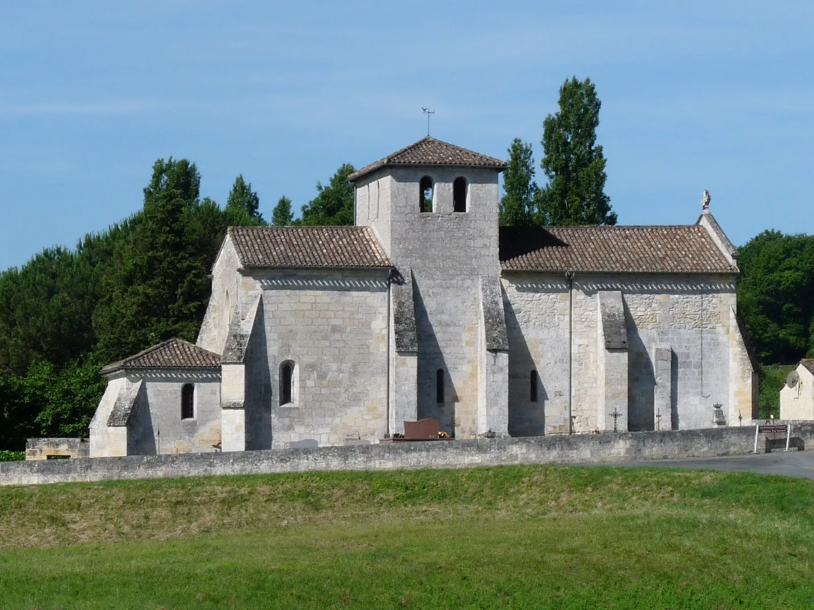 Photo showing: Eglise de St-Cibard, Gironde, France