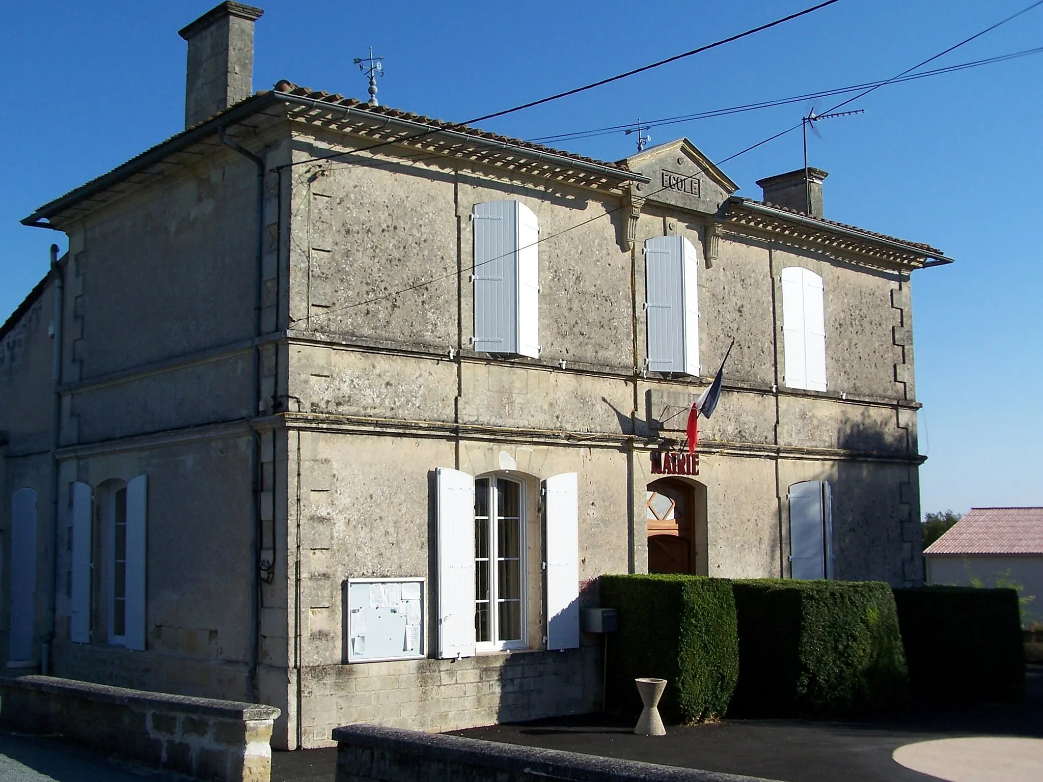 Photo showing: Town hall of Mérignas (Gironde, France)