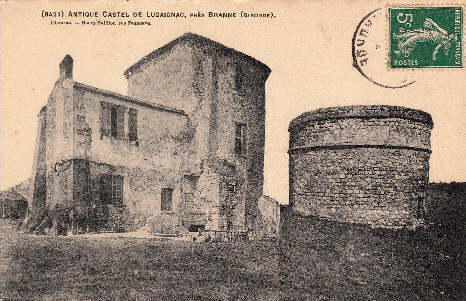 Photo showing: Lugaignac antique-castel-de-lugaignac-pres-branne-1912