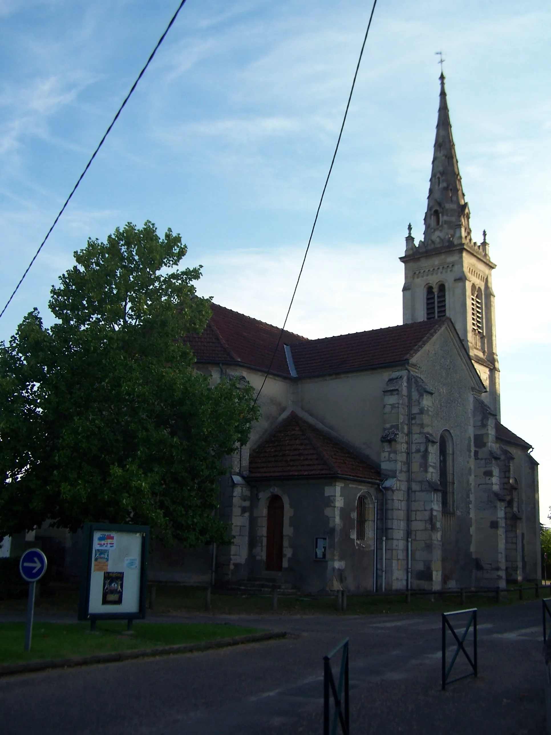 Photo showing: Saint Mary's church of Virelade (Gironde, France)