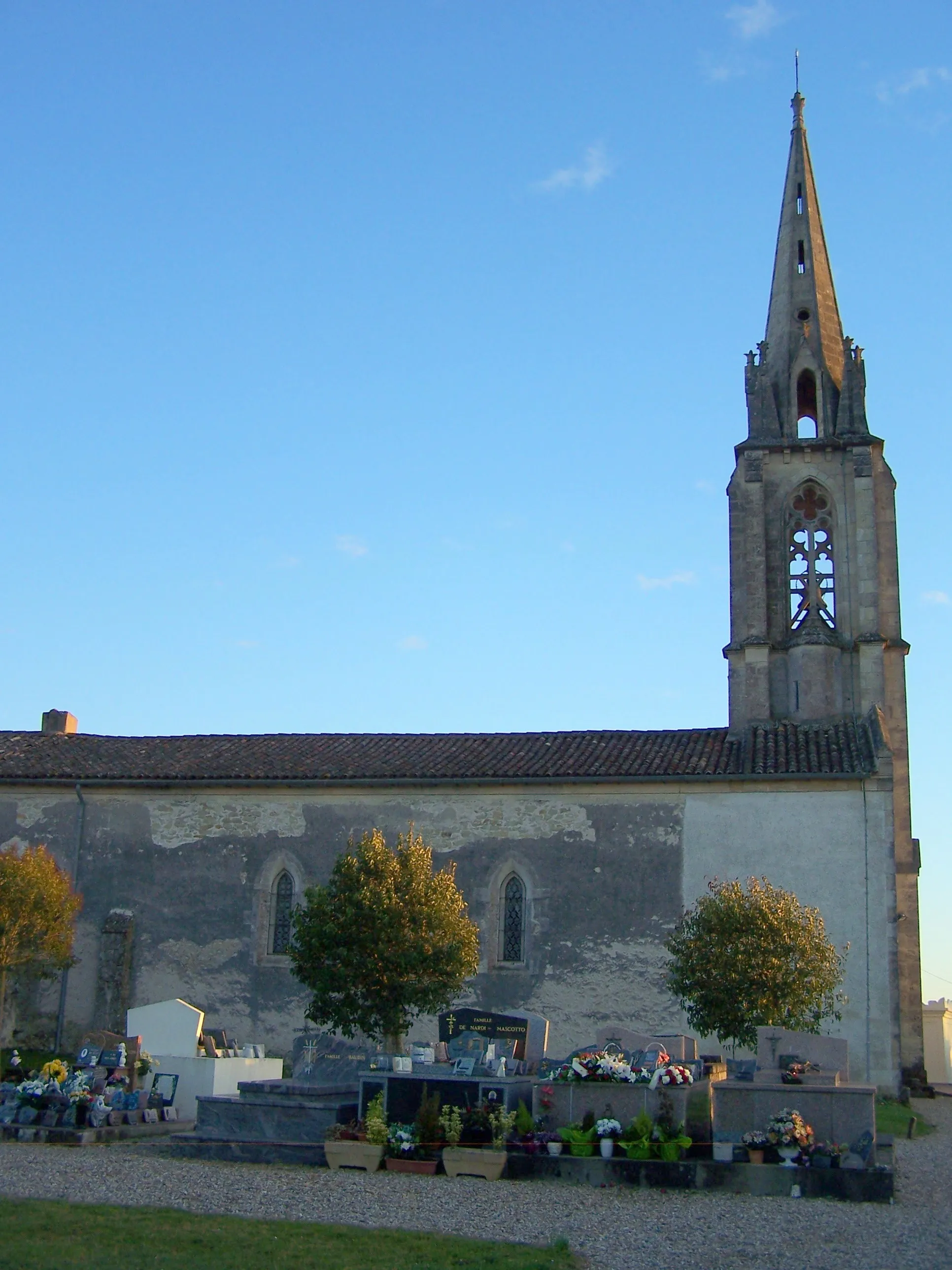 Photo showing: Church of Montagoudin (Gironde, France)