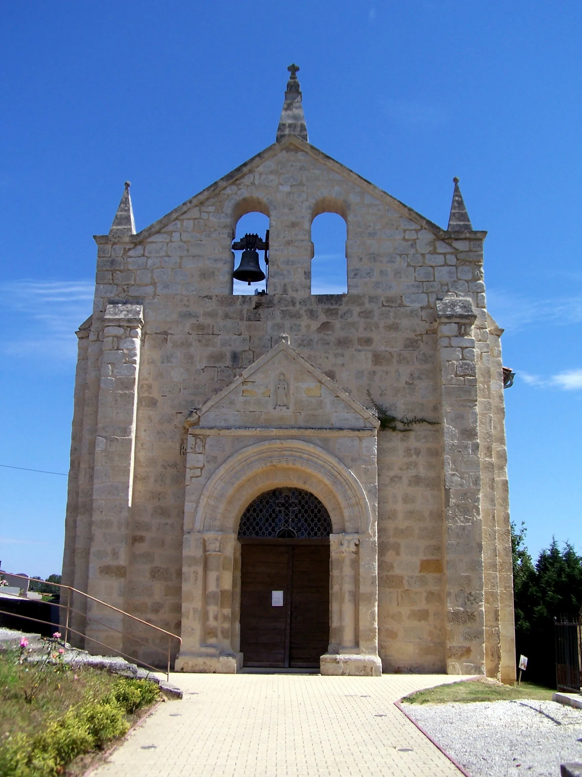 Photo showing: Church Saint-Pierre of Cleyrac (Gironde, France)