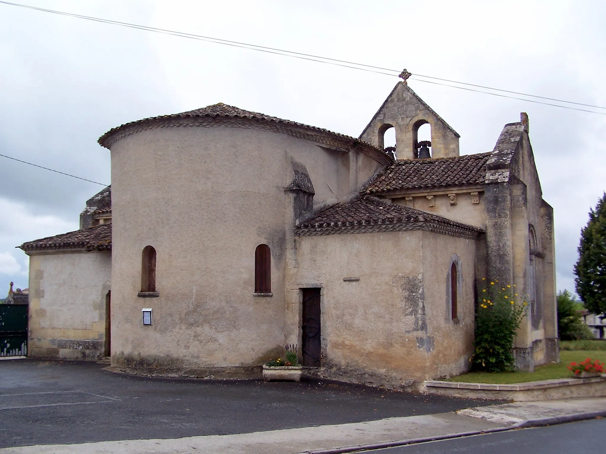 Photo showing: Church Saint-Hilaire of Soussac (Gironde, France)