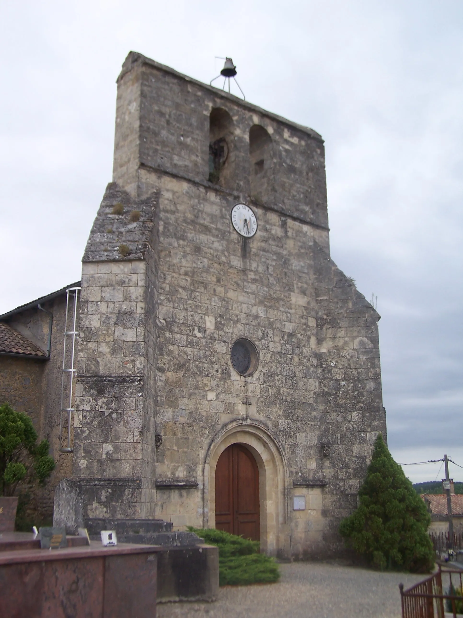 Photo showing: Saint Genès church of Soulignac (Gironde, France)