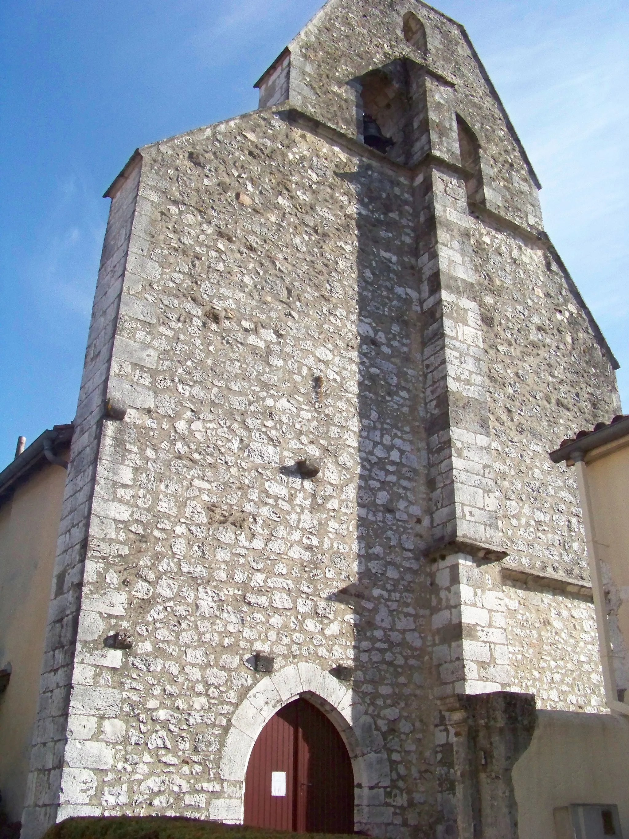 Photo showing: Église Saint-Philippe-et-Saint-Jacques de Buanes