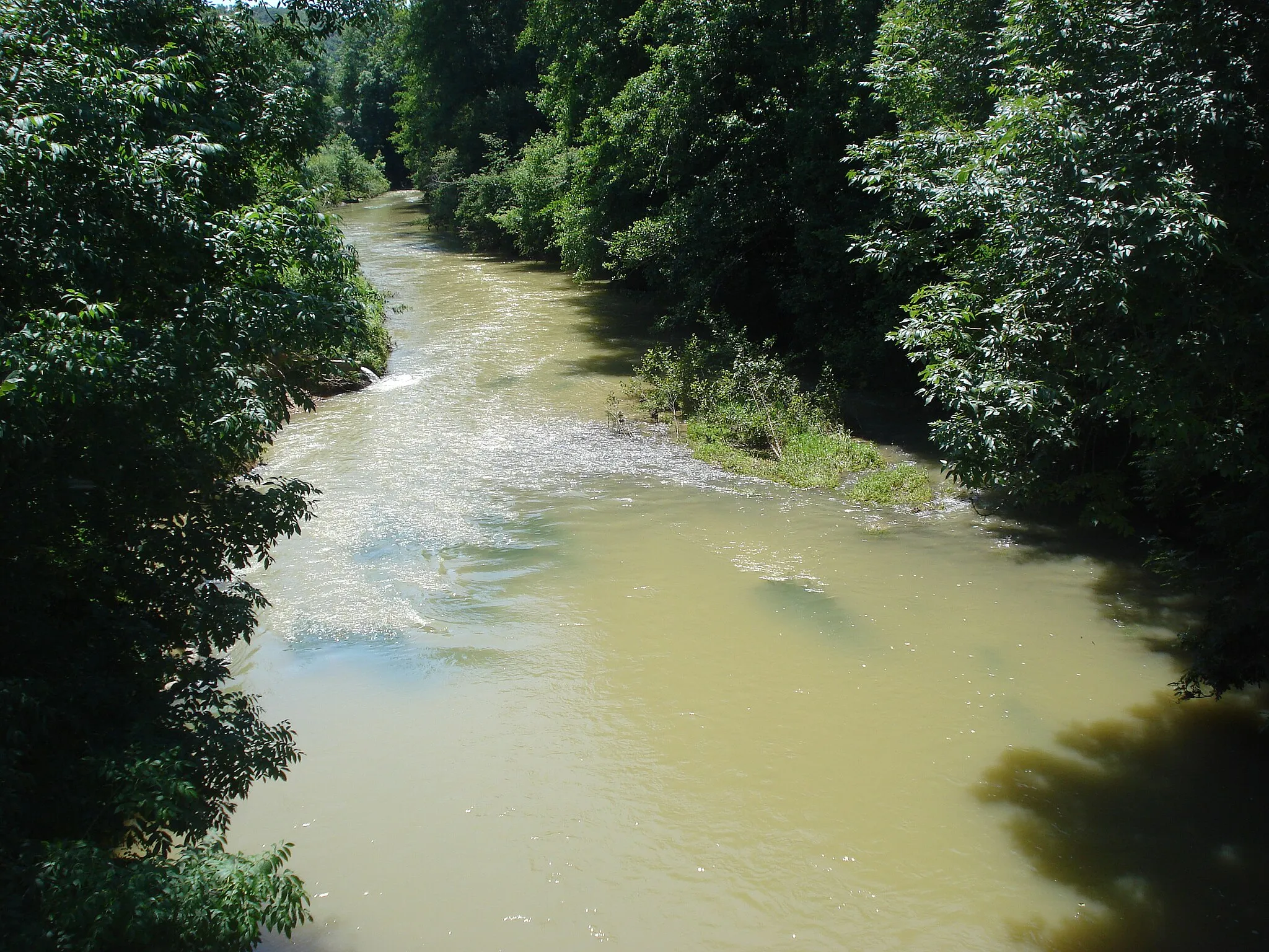 Photo showing: Luy de France between Momuy and Argelos (Landes).