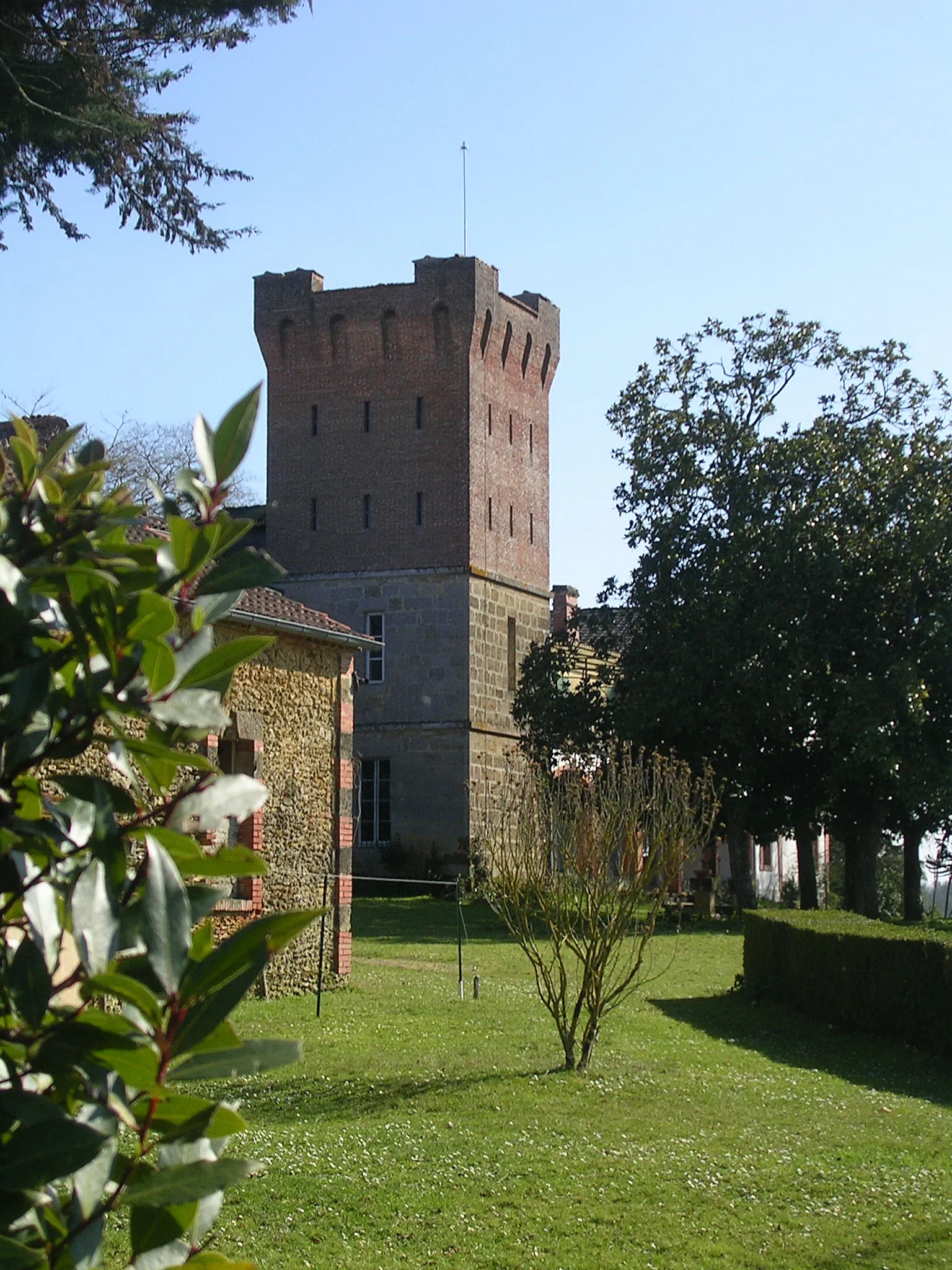 Photo showing: Château de Loubens à Hontanx, dans le département français des Landes