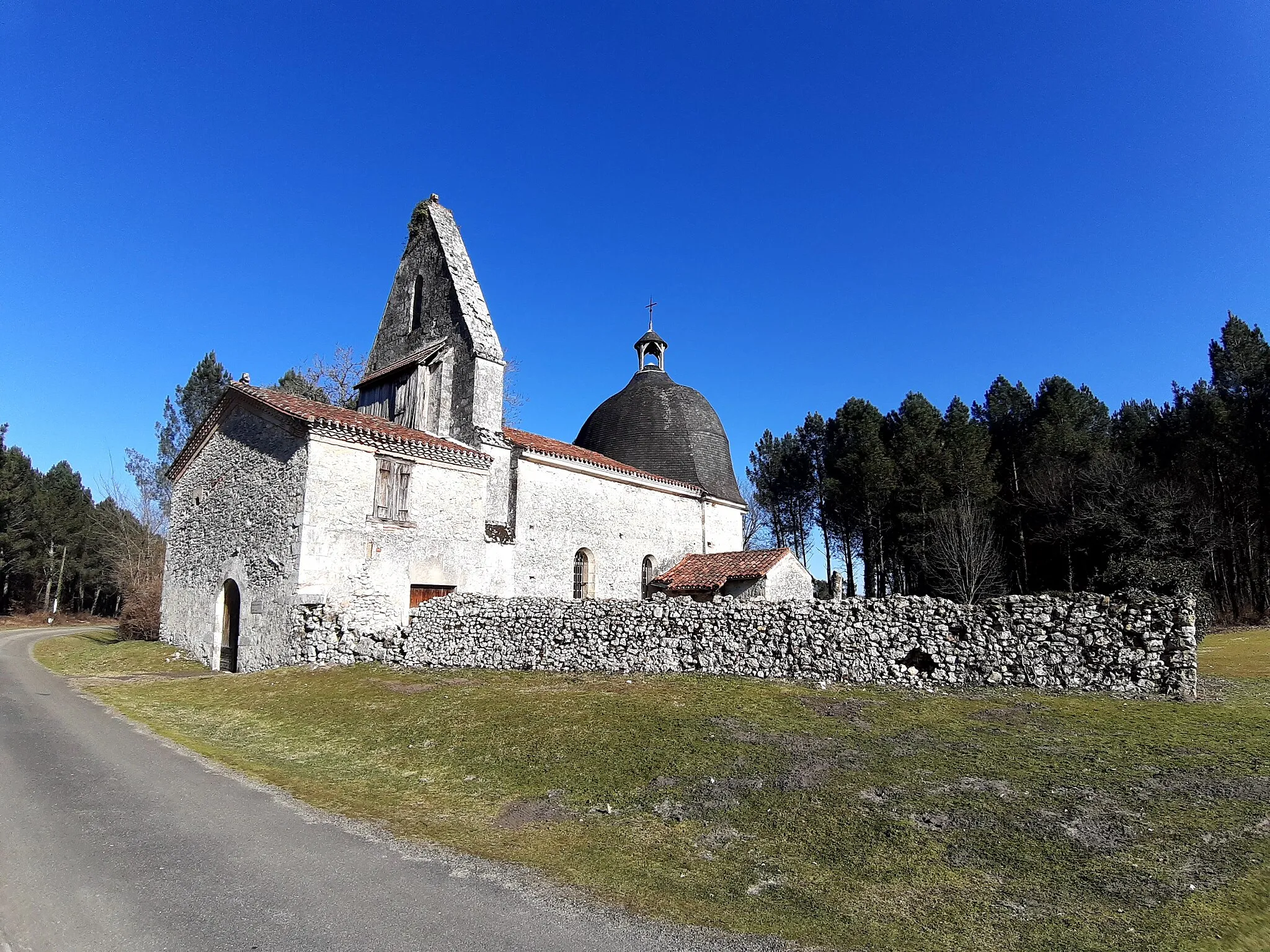 Photo showing: Église Notre-Dame de la Nativité de Guinas (Cachen, Landes, France)