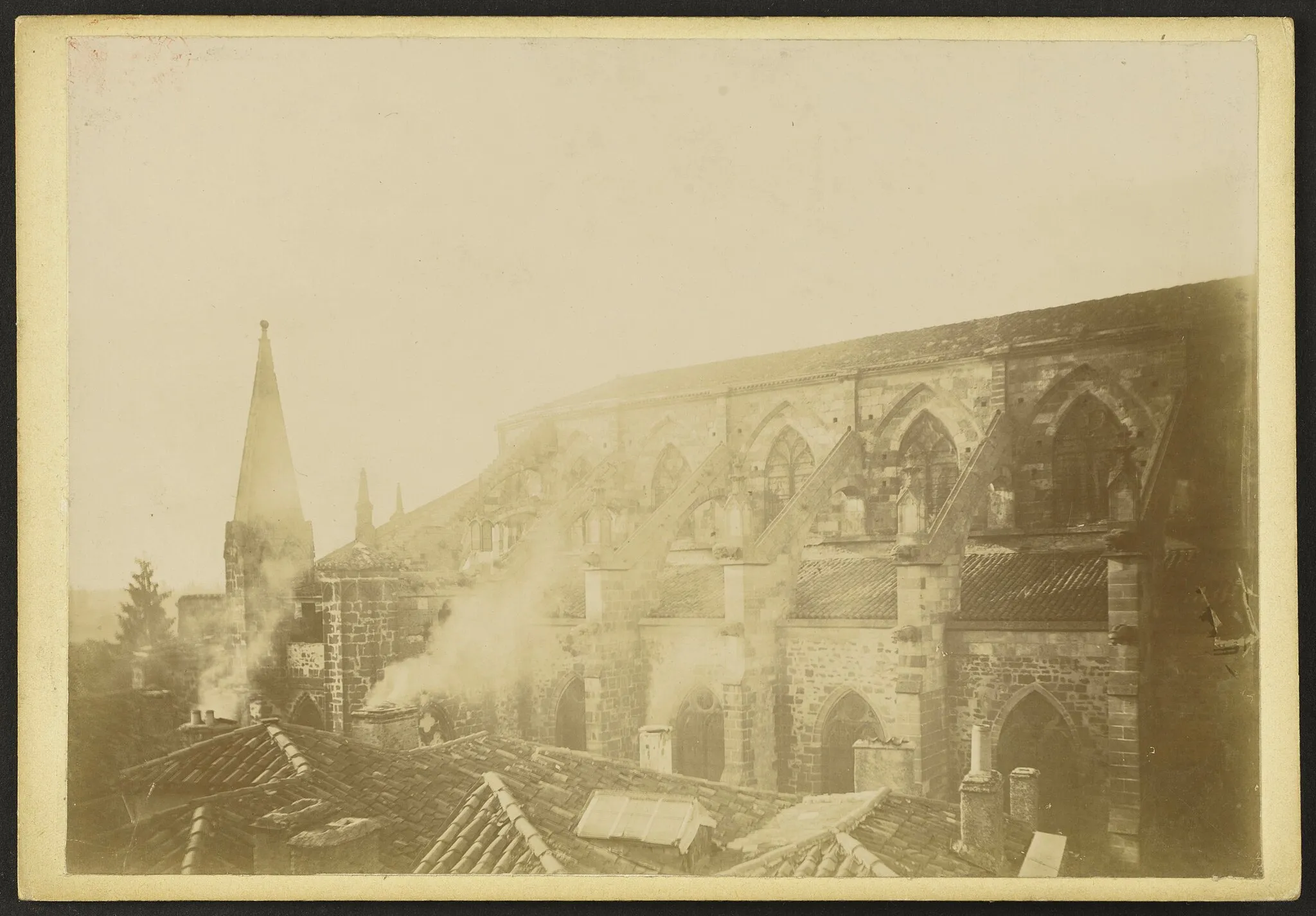 Photo showing: Cathédrale Saint-Jean-Baptiste de Bazas; Lévation latérale nord