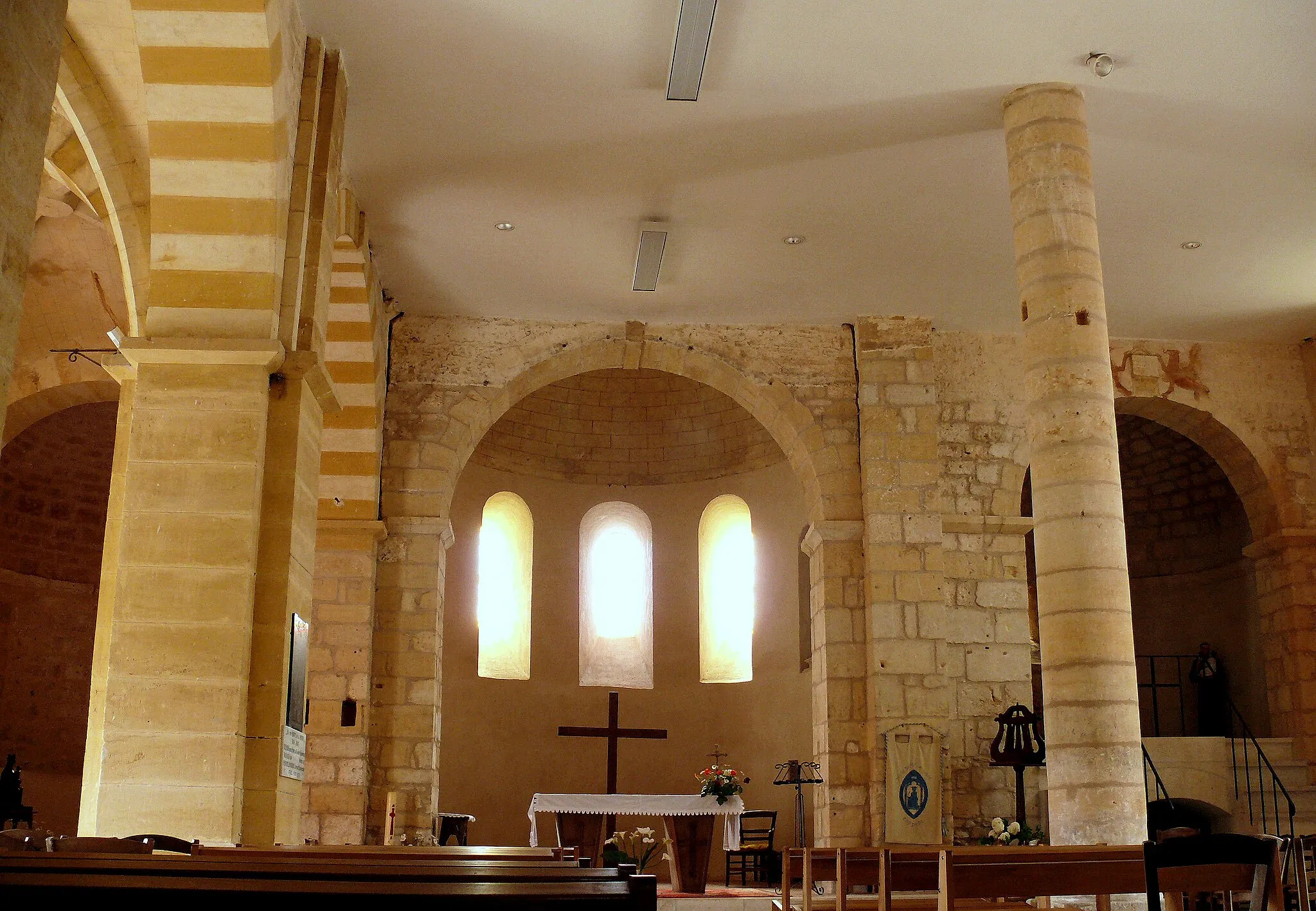 Photo showing: Capdrot - Eglise Notre-Dame-de-l'Assomption - Nefs, abside et absidioles