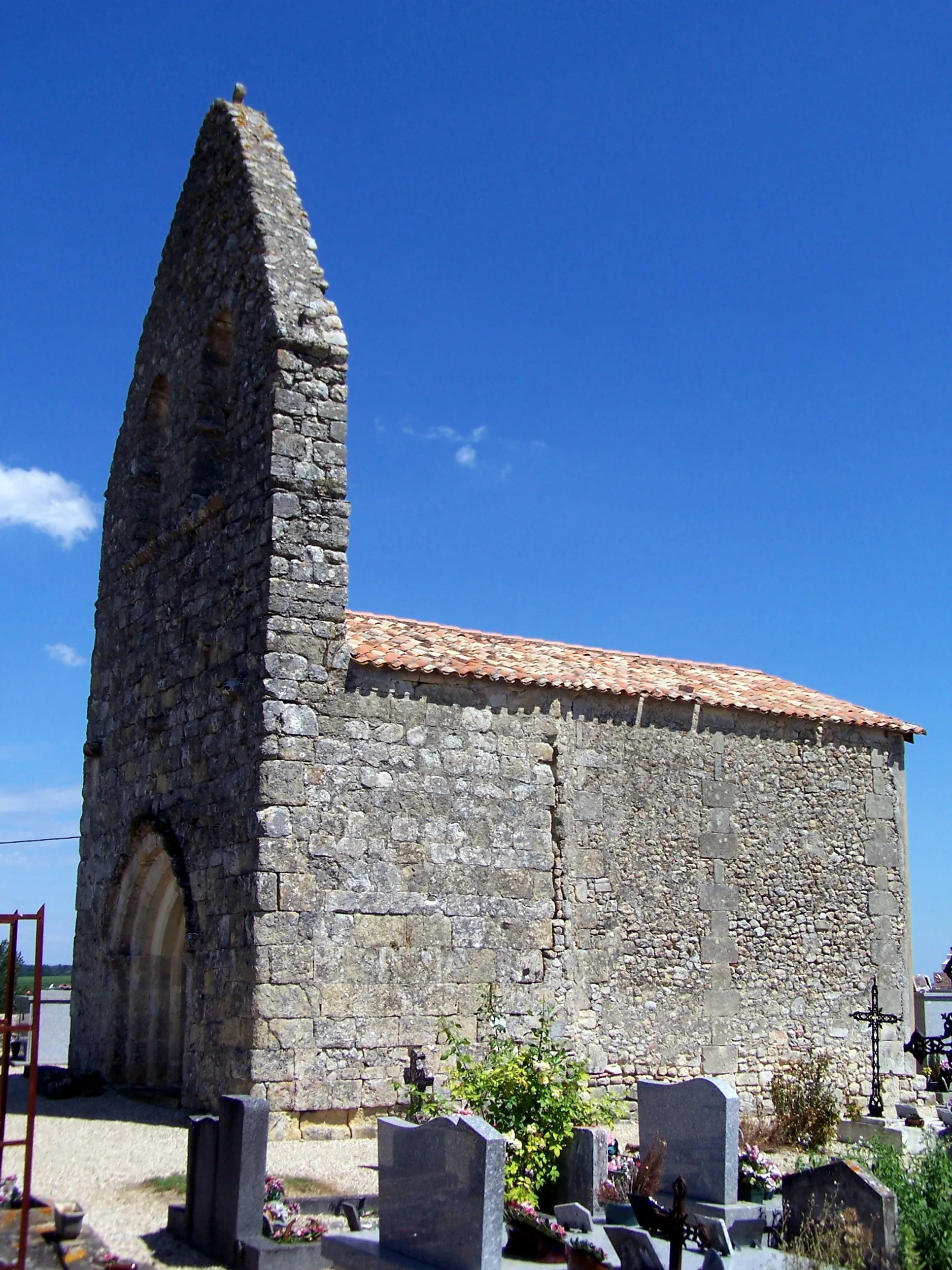 Photo showing: Church Saint-Martin de Piis in Blasimon (Gironde, France)