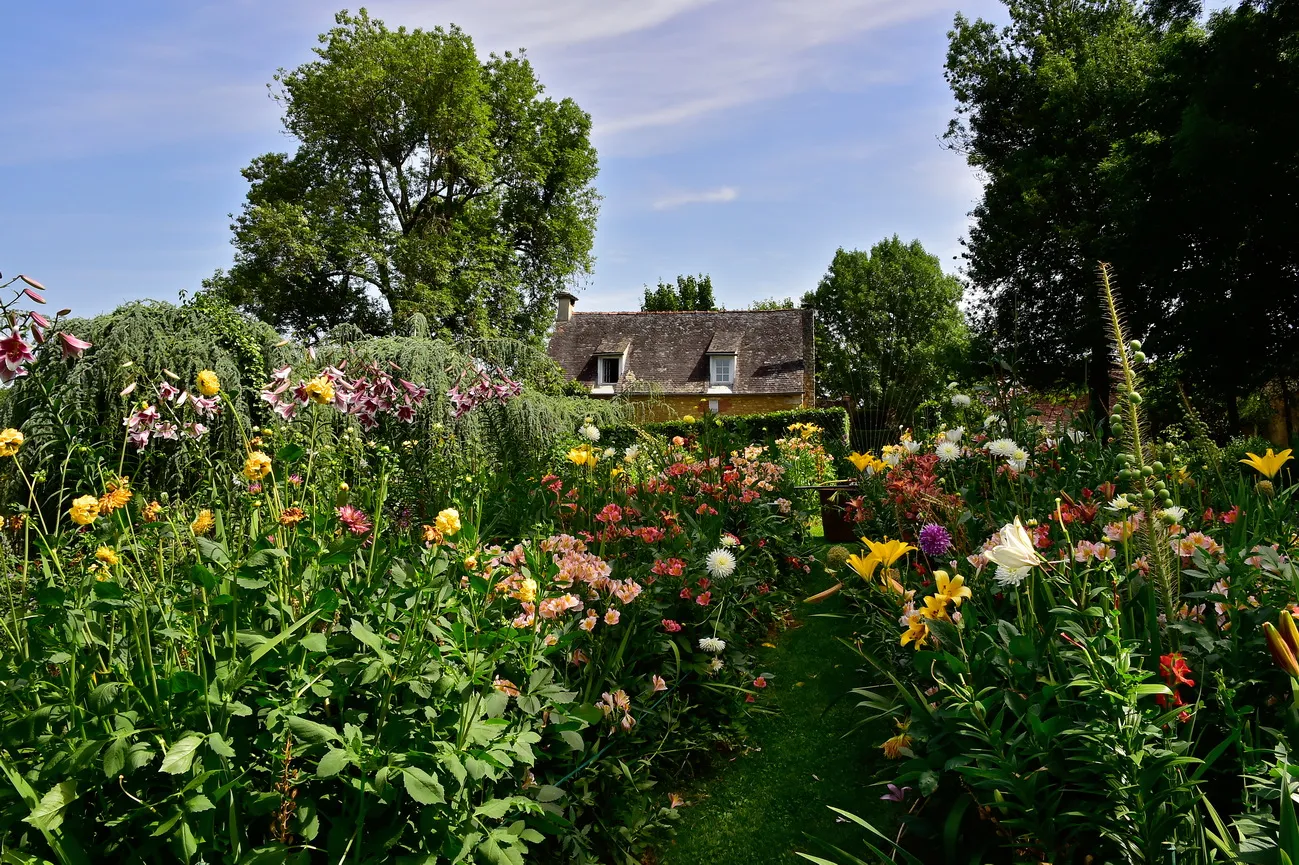 Photo showing: Jardins du Manoir d'Eyrignac, Bauern- Blumengarten