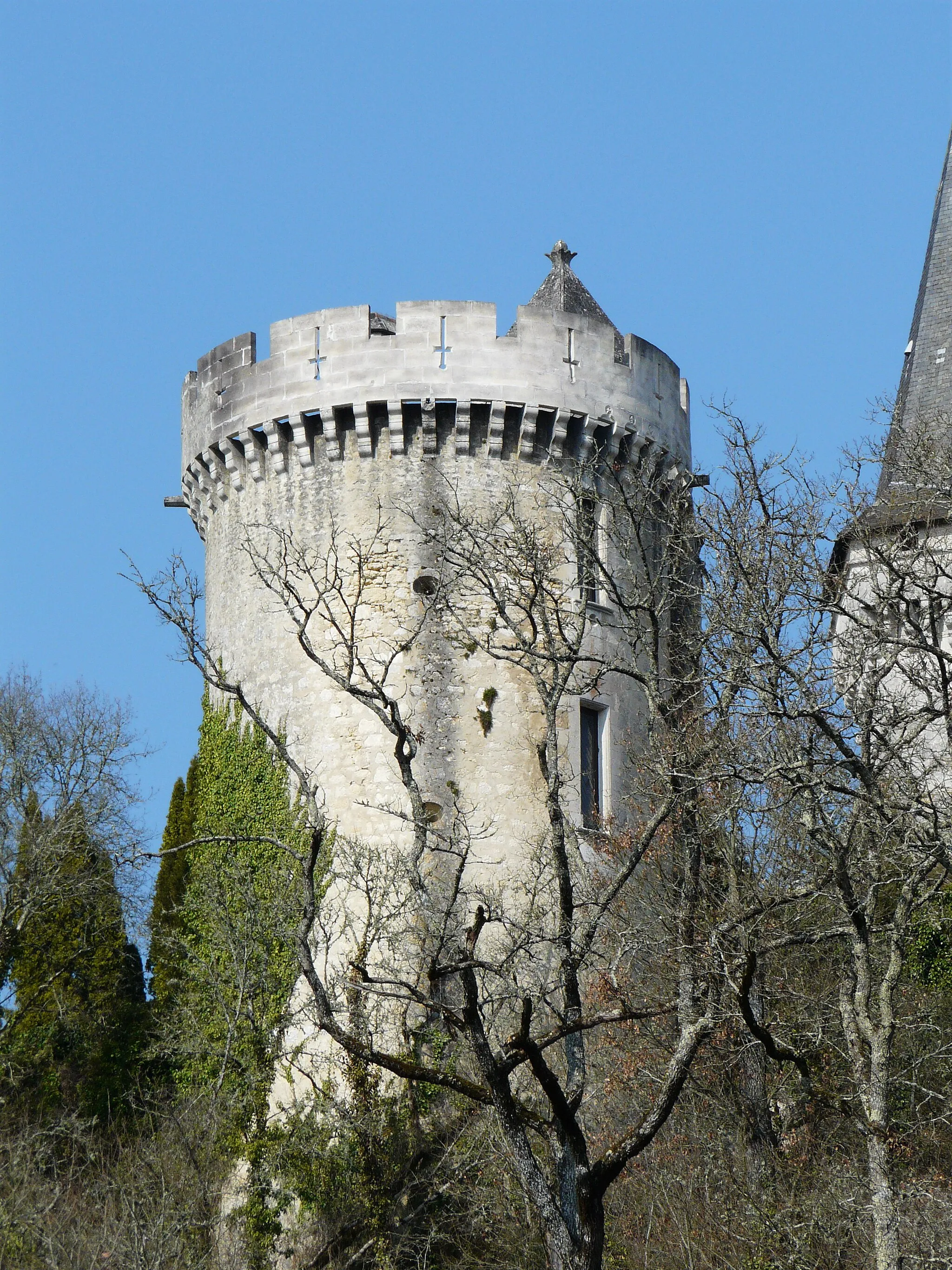 Photo showing: Tour du château de Marouatte, Grand-Brassac, Dordogne, France.
