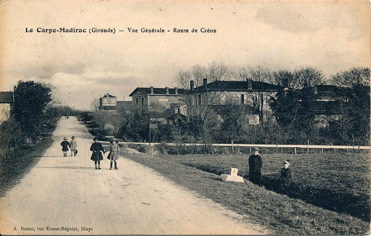 Photo showing: Madirac - route de Creon