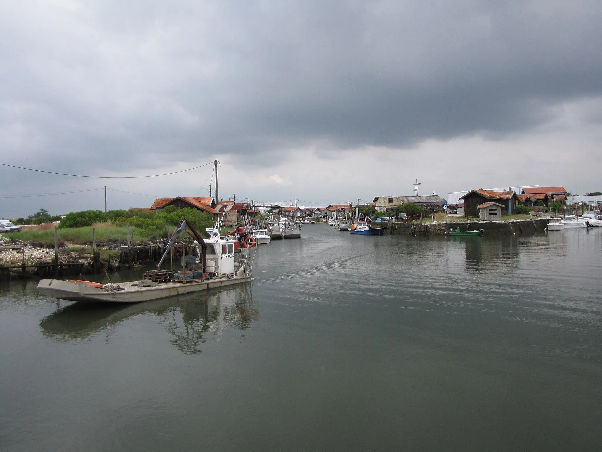 Photo showing: Port ostréicole de Gujan-Mestras