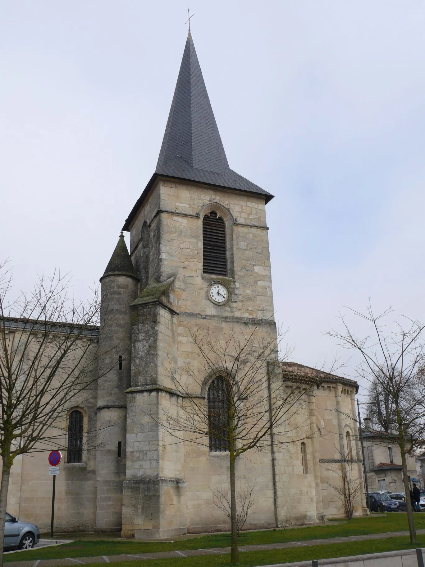 Photo showing: Saint-Médard's church of Saint-Médard-en-Jalles (Gironde, France).