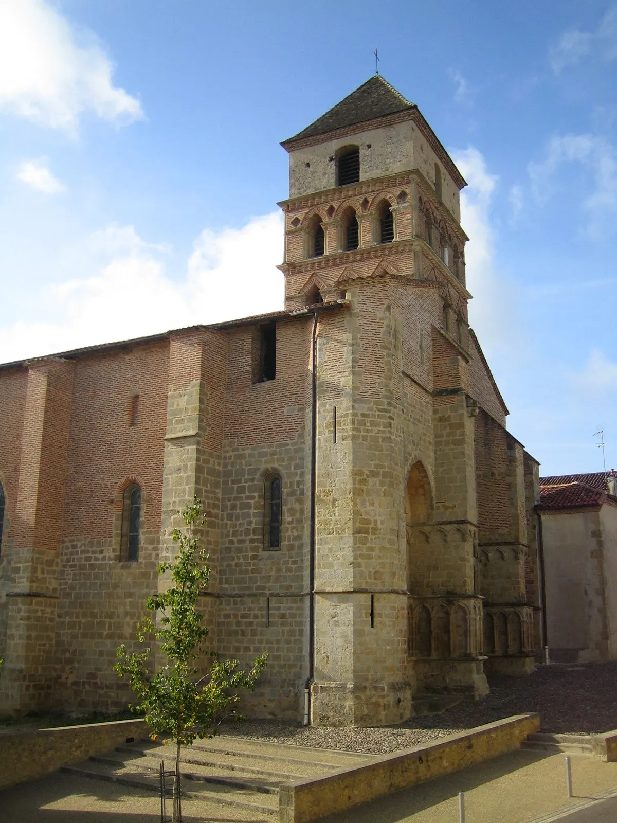 Photo showing: Sainte-Quitterie church, Aire-sur-l'Adour, France.