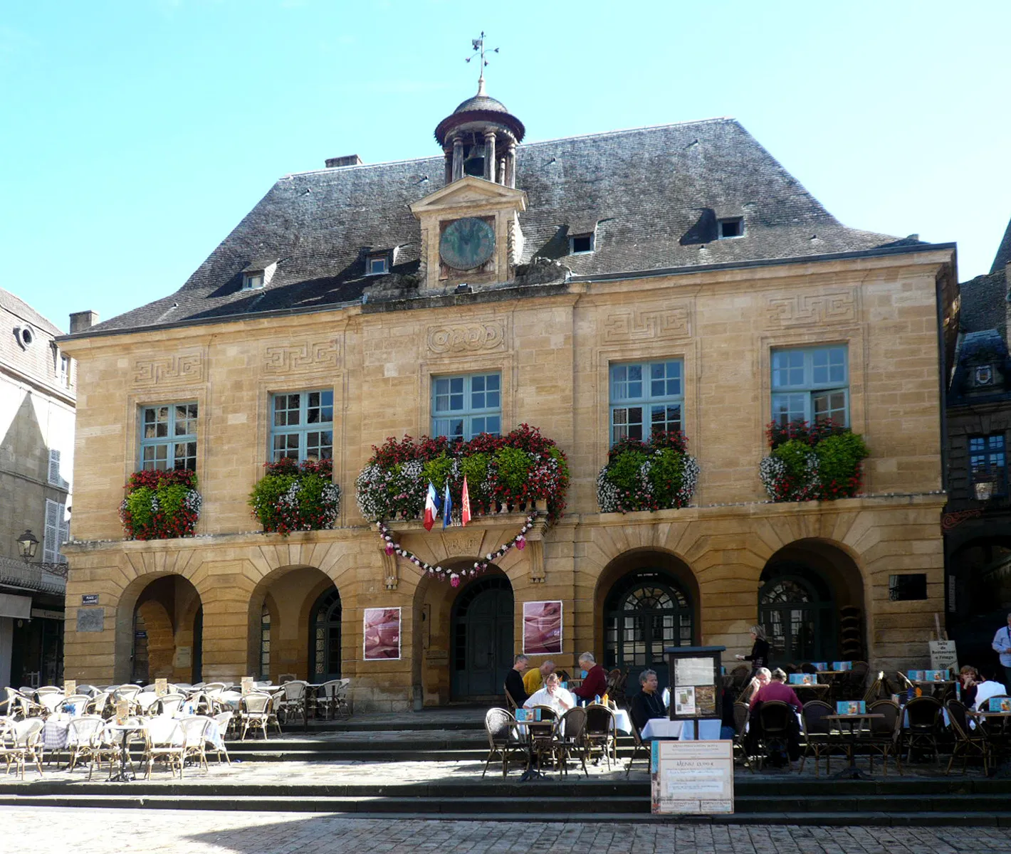 Photo showing: La cathédrale St Sacerdos
