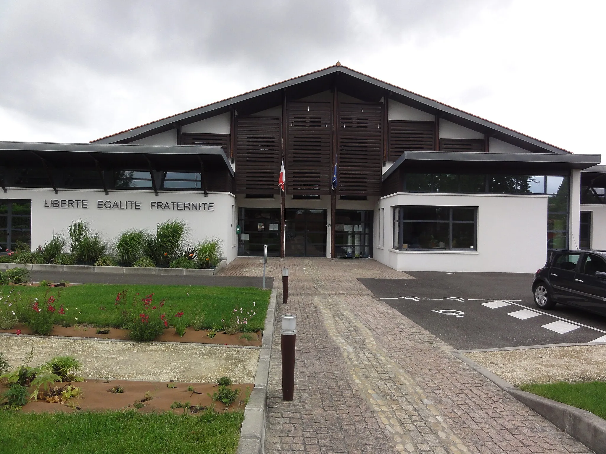 Photo showing: Angresse (Landes) mairie