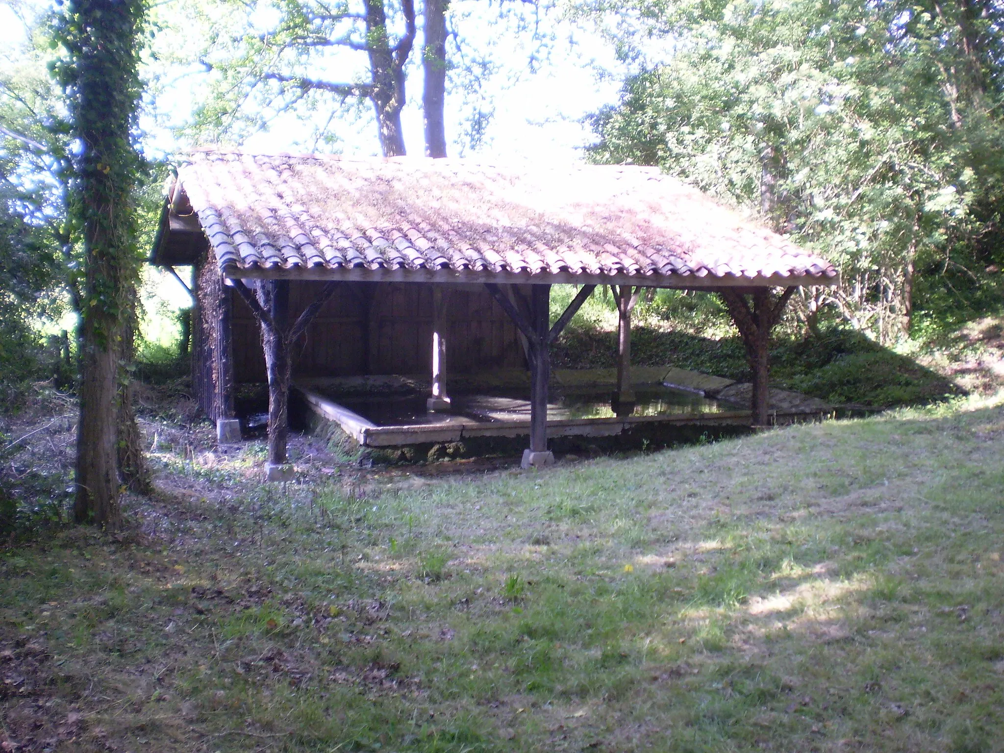 Photo showing: lavoir de la Hountique