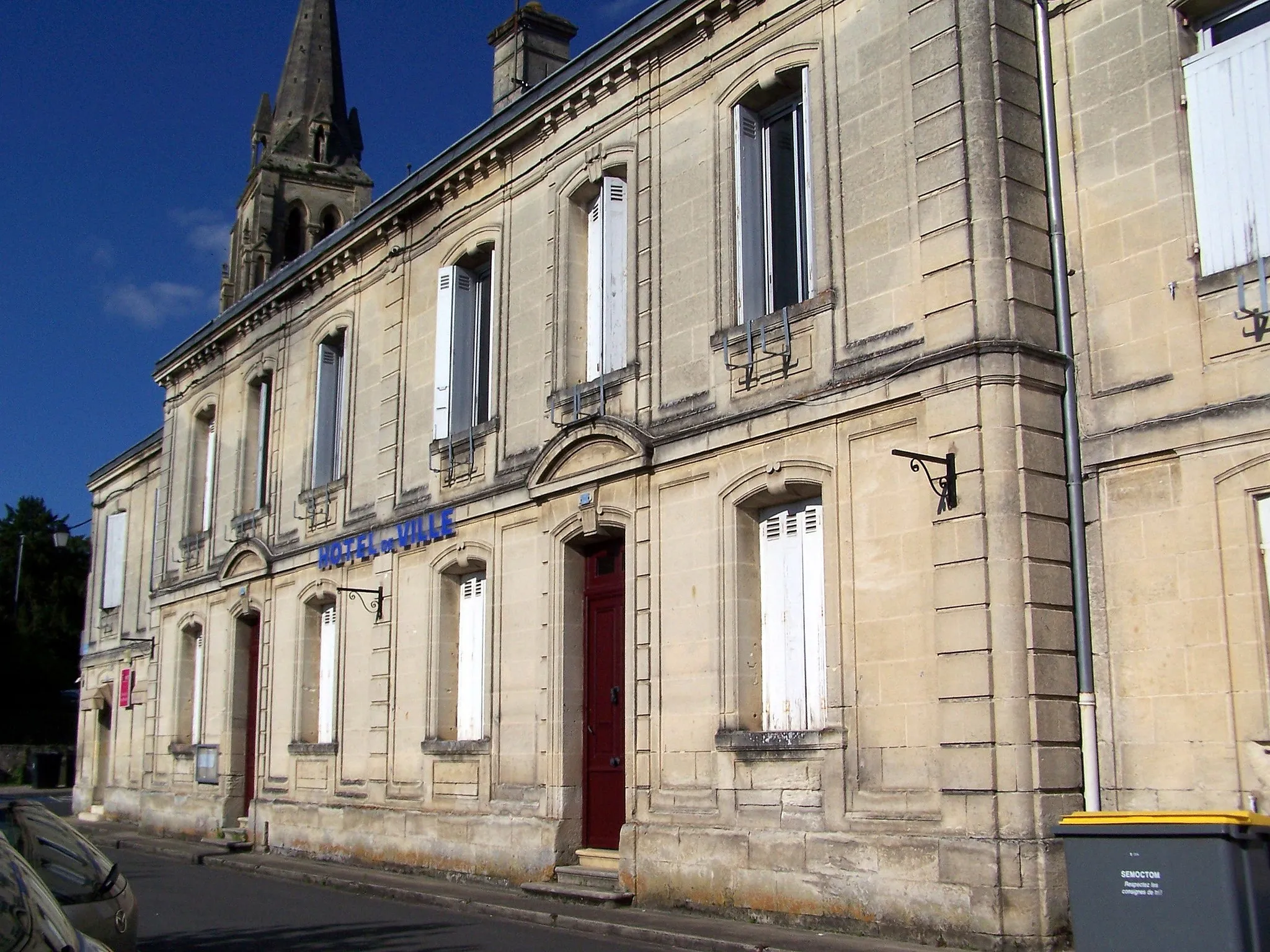 Photo showing: Town hall of Langoiran (Gironde, France)