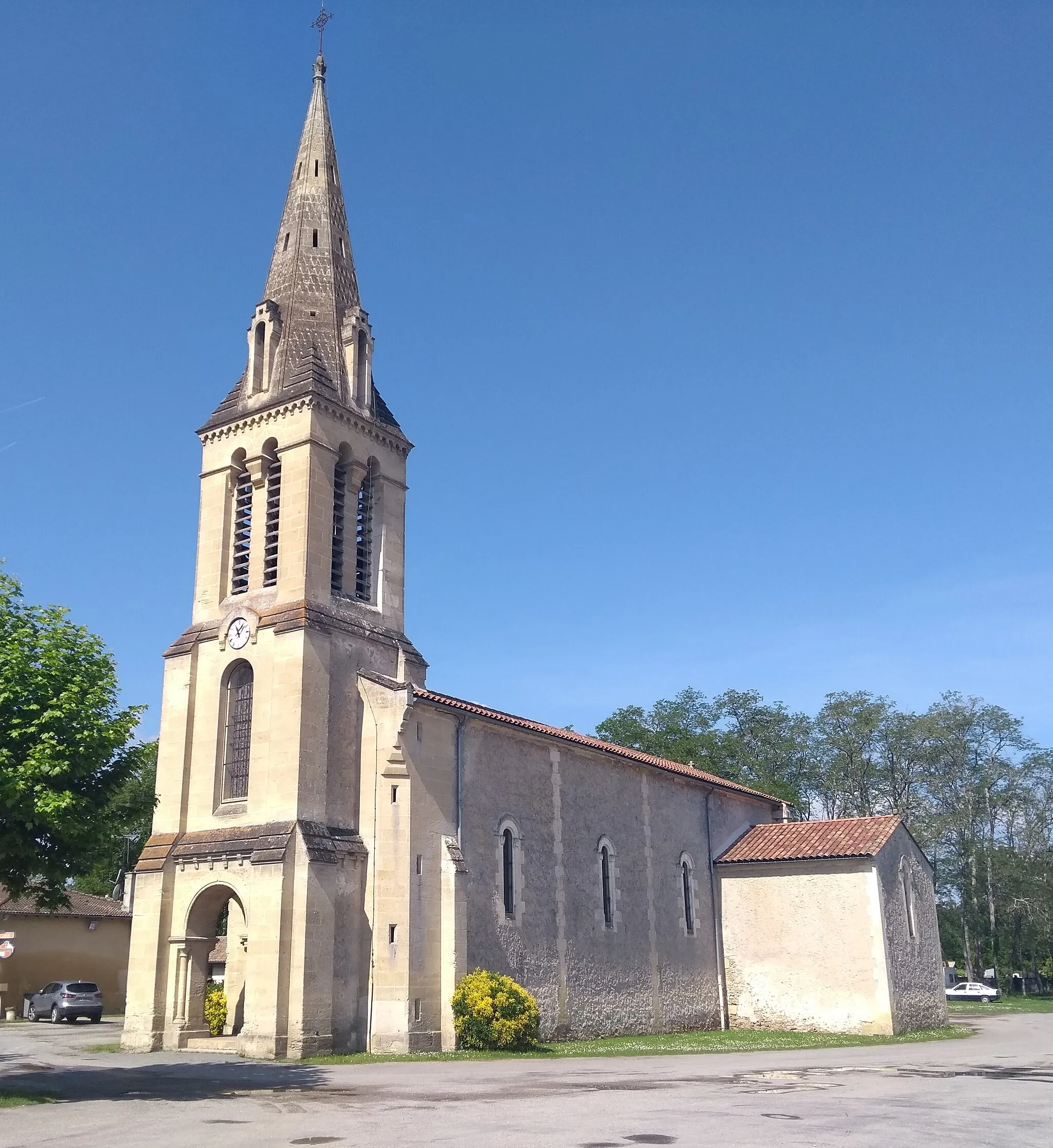Photo showing: Église Sainte-Croix de Louchats
