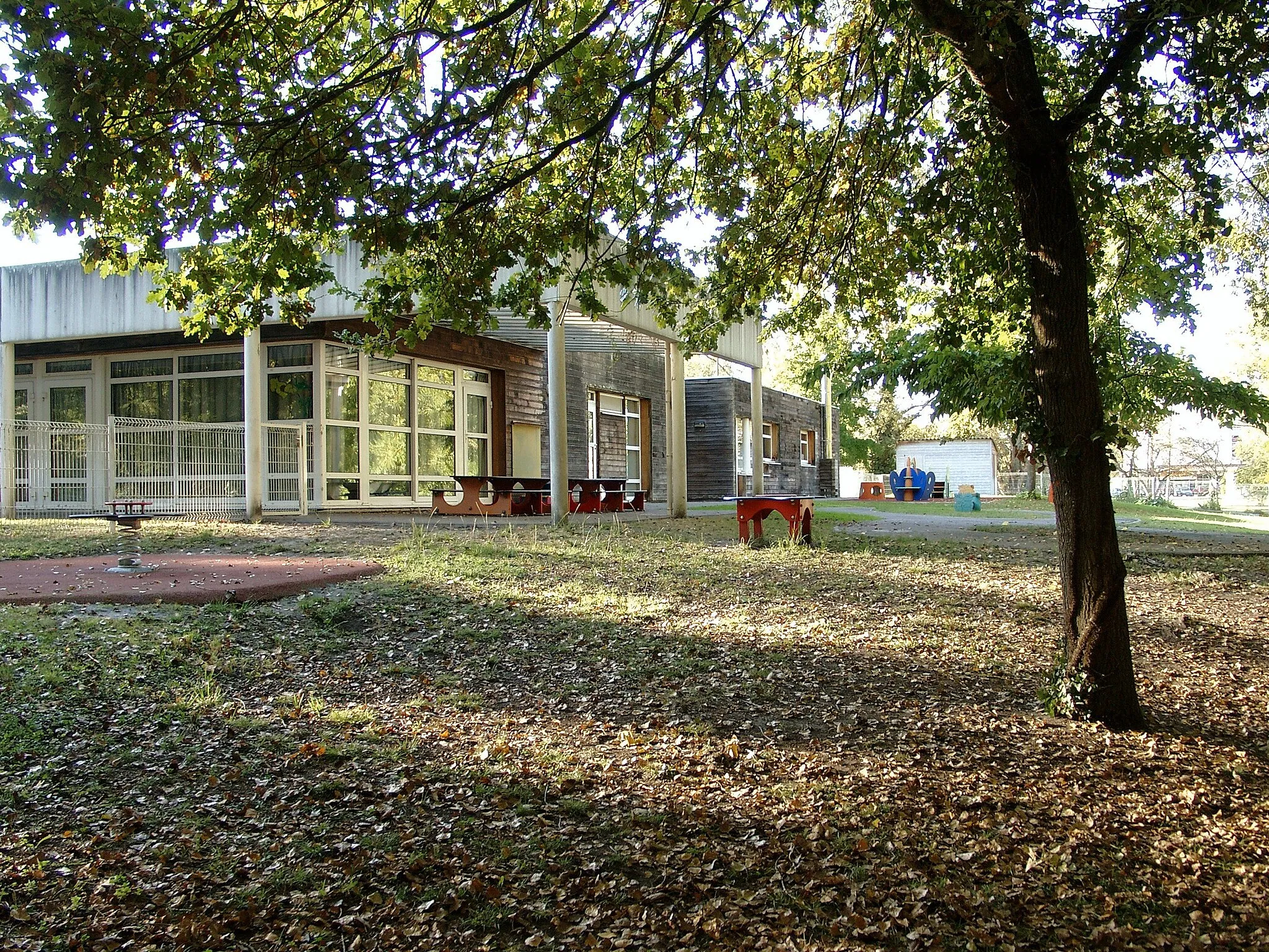 Photo showing: Crèche municipale de Mérignac (Gironde), familiale « la farandole » et multi-accueil « croqu'île ».